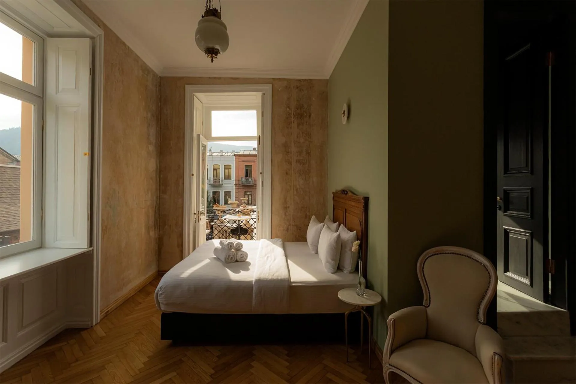 Bed in Unfound Door - Design Hotel