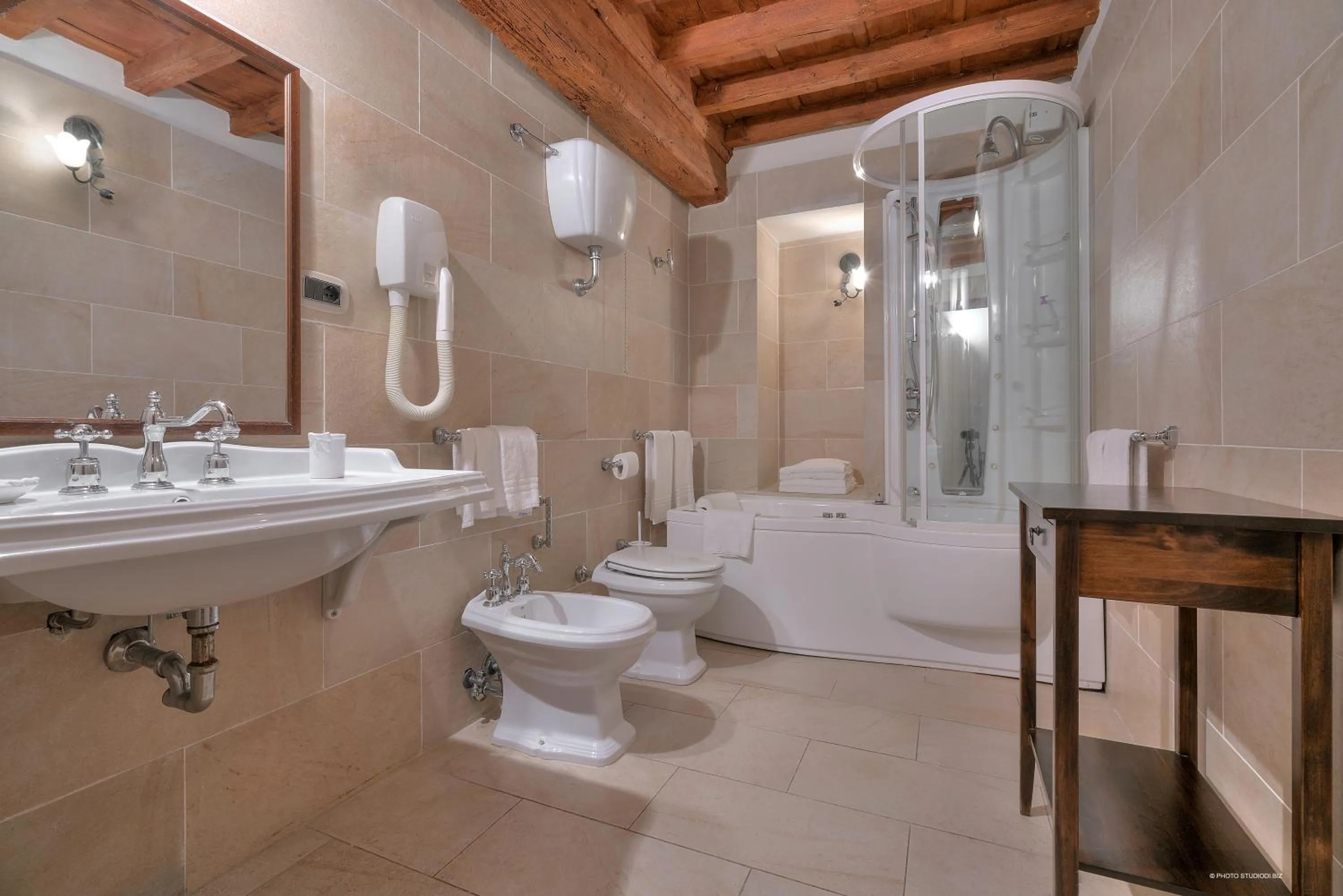 Bathroom in First of Florence