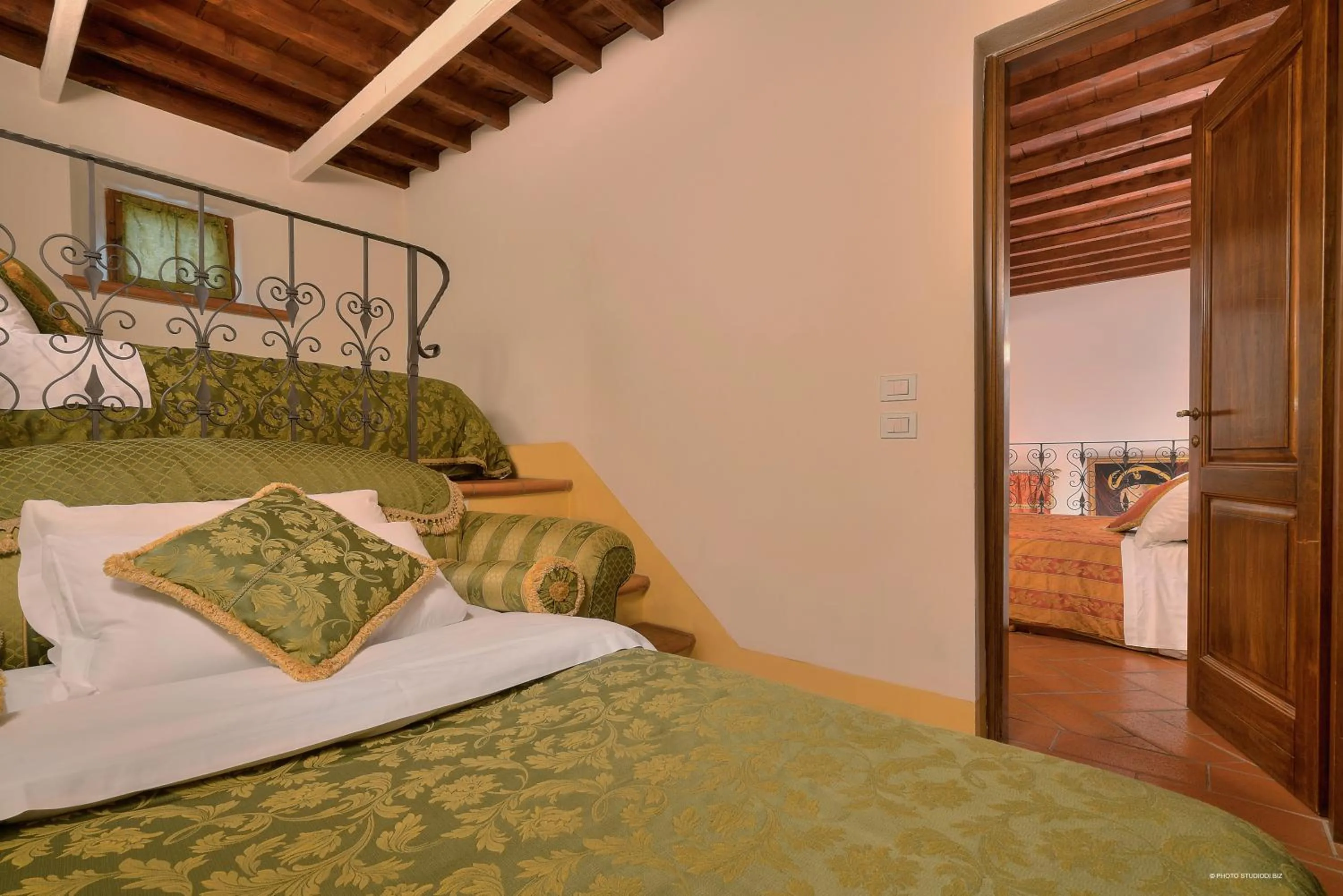 Photo of the whole room, Bed in First of Florence