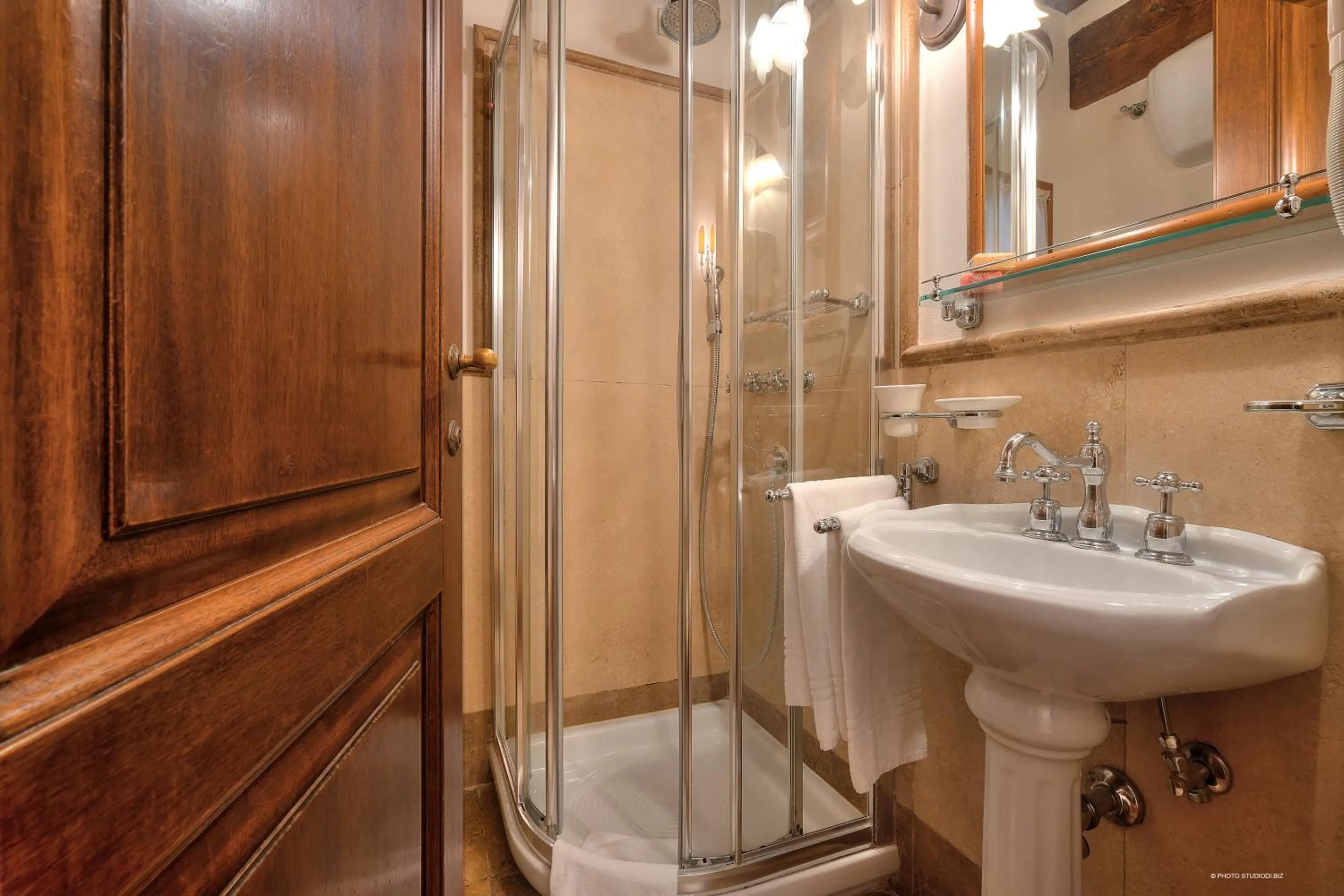 Bathroom in First of Florence