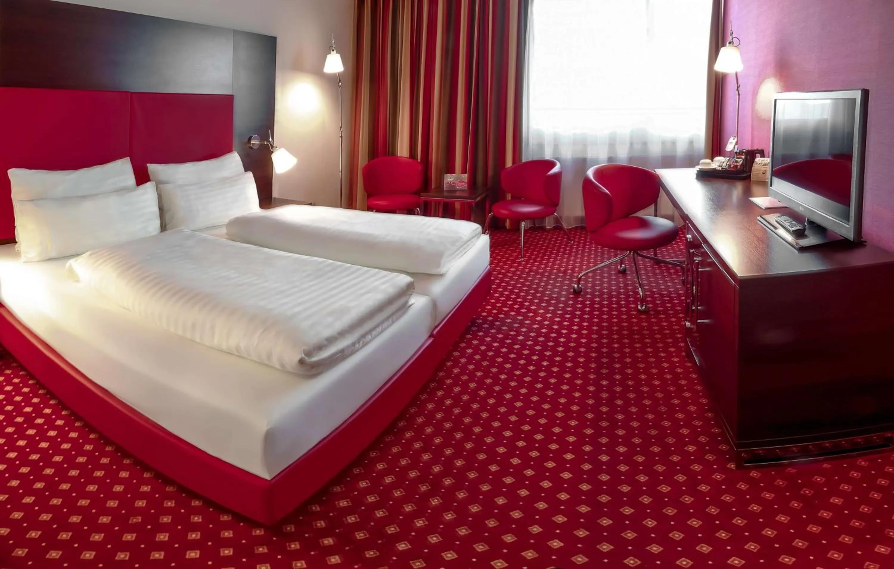 Bedroom, Bed in Best Western Plaza Hotel Wels