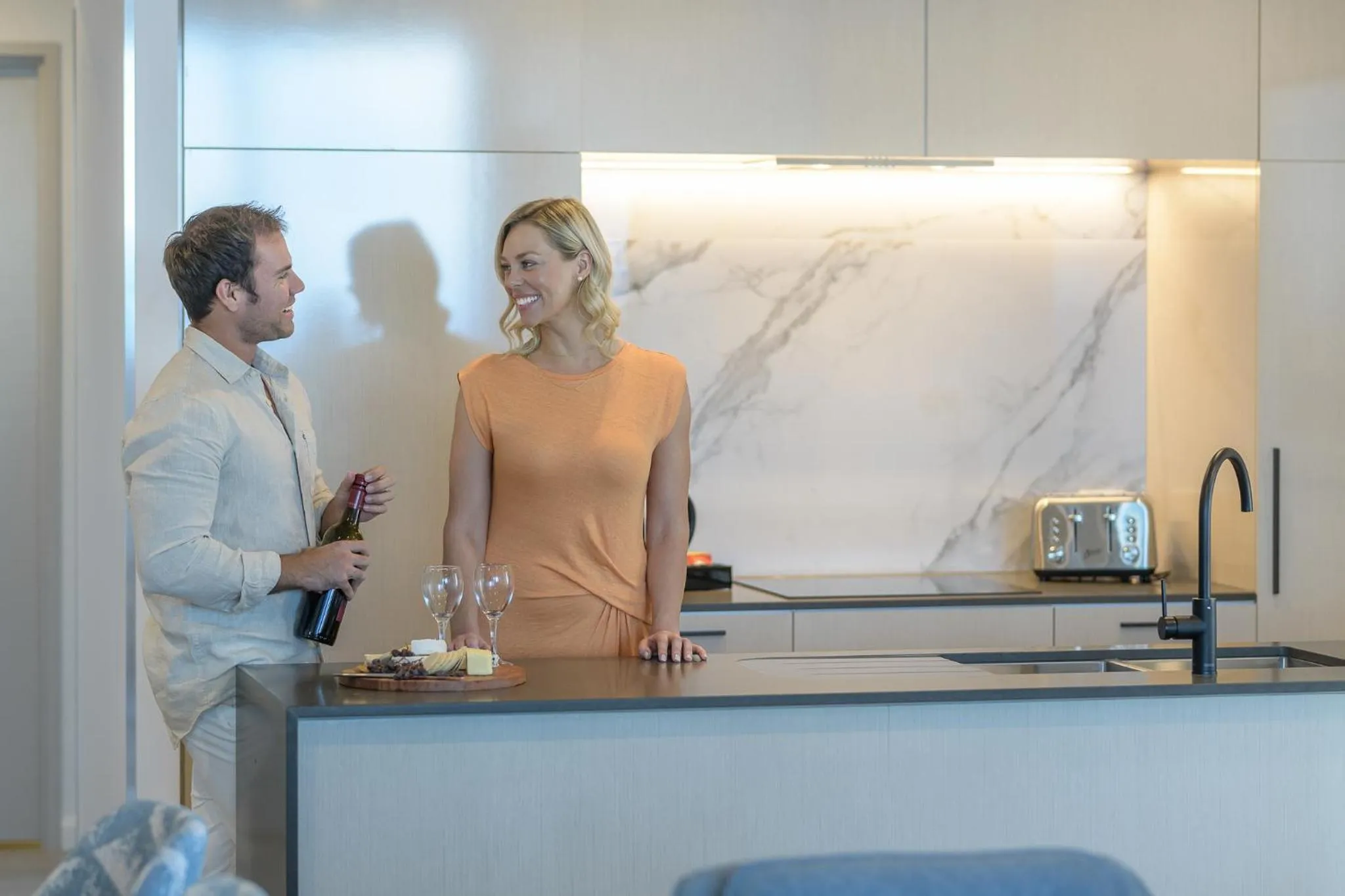 Kitchen or kitchenette in Meriton Suites Surfers Paradise