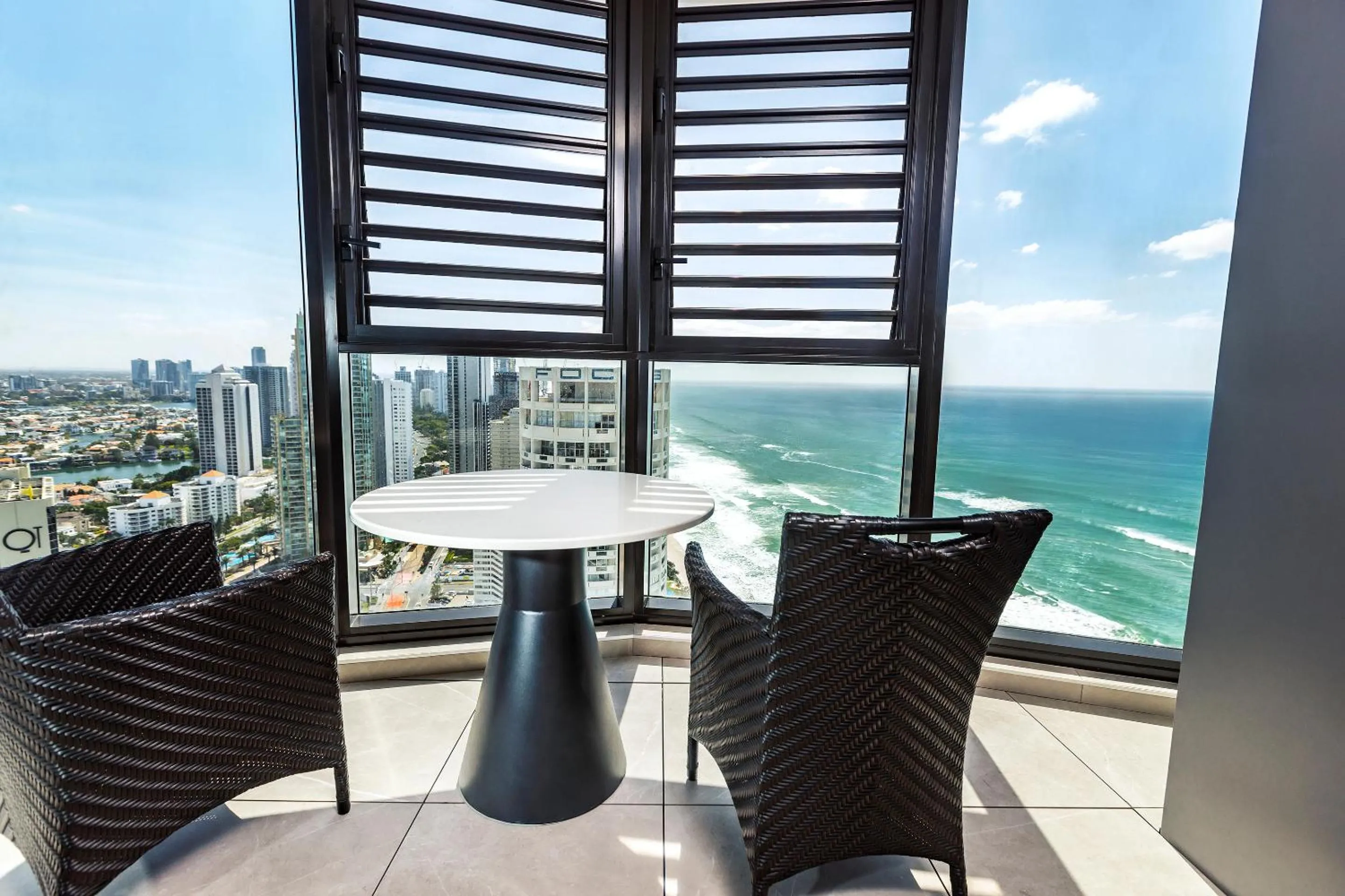 Meriton Suites Surfers Paradise
