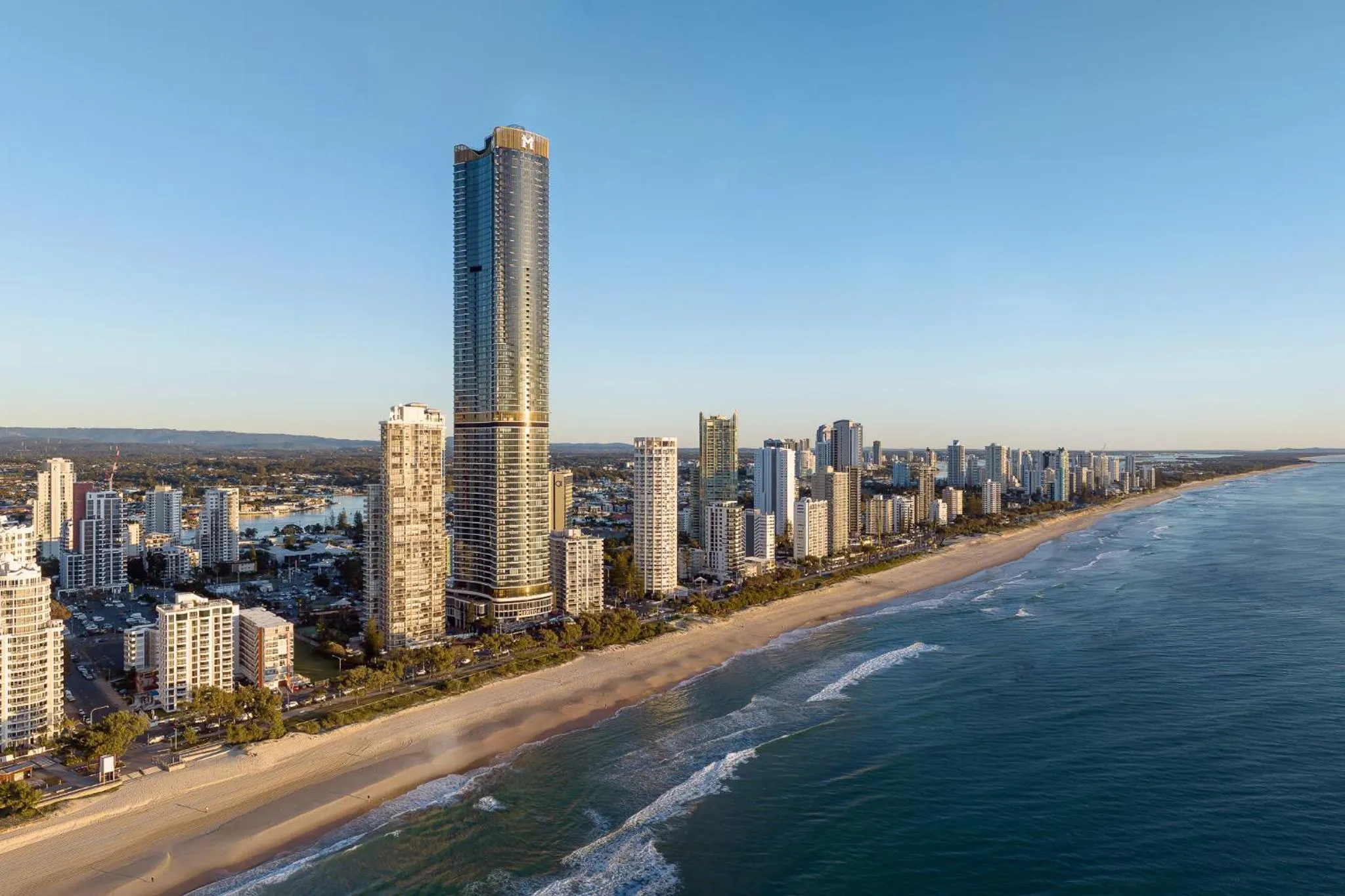 Property building in Meriton Suites Surfers Paradise