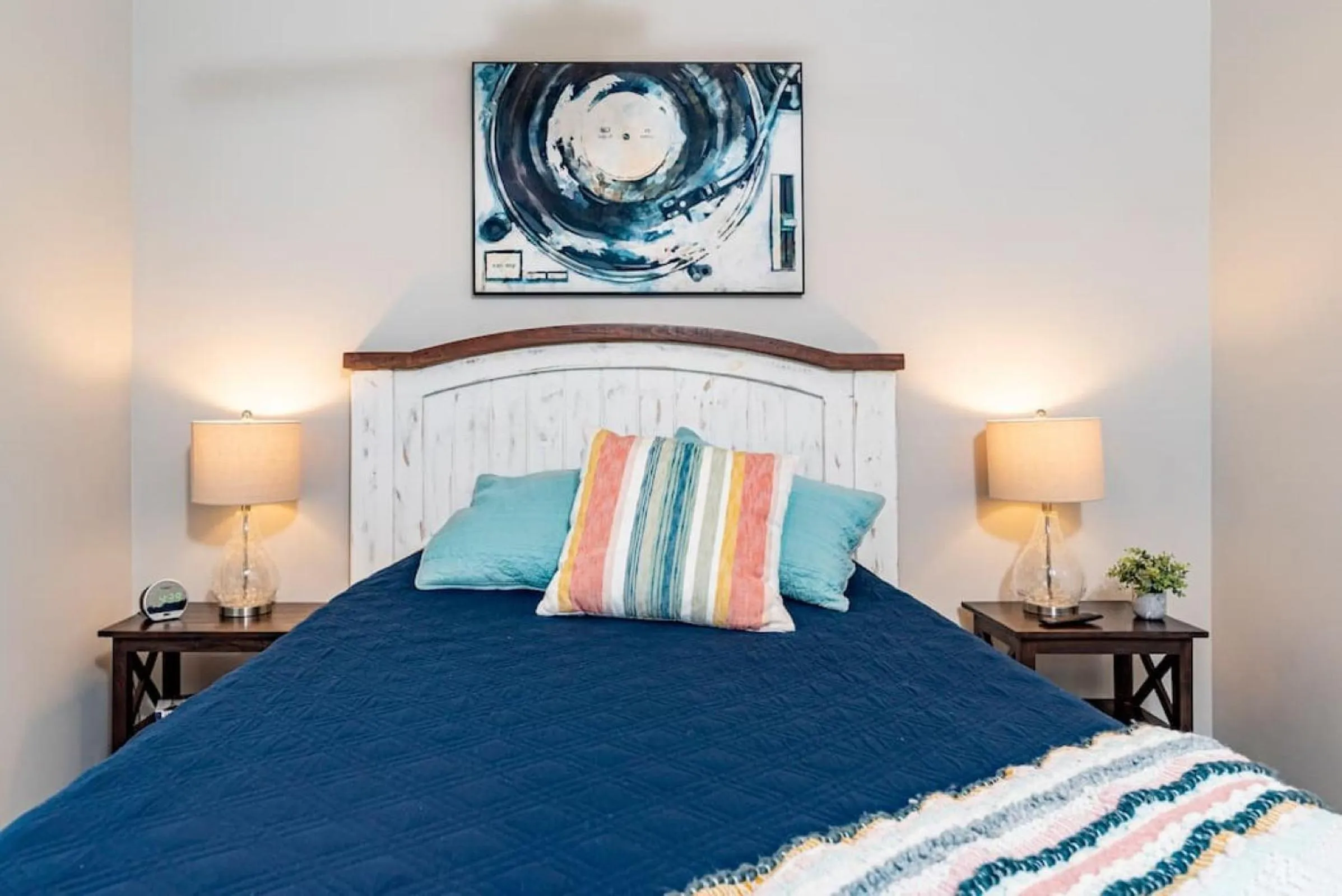 Decorative detail, Bed in Gorgeous Cades Cove Condo with Community Pool