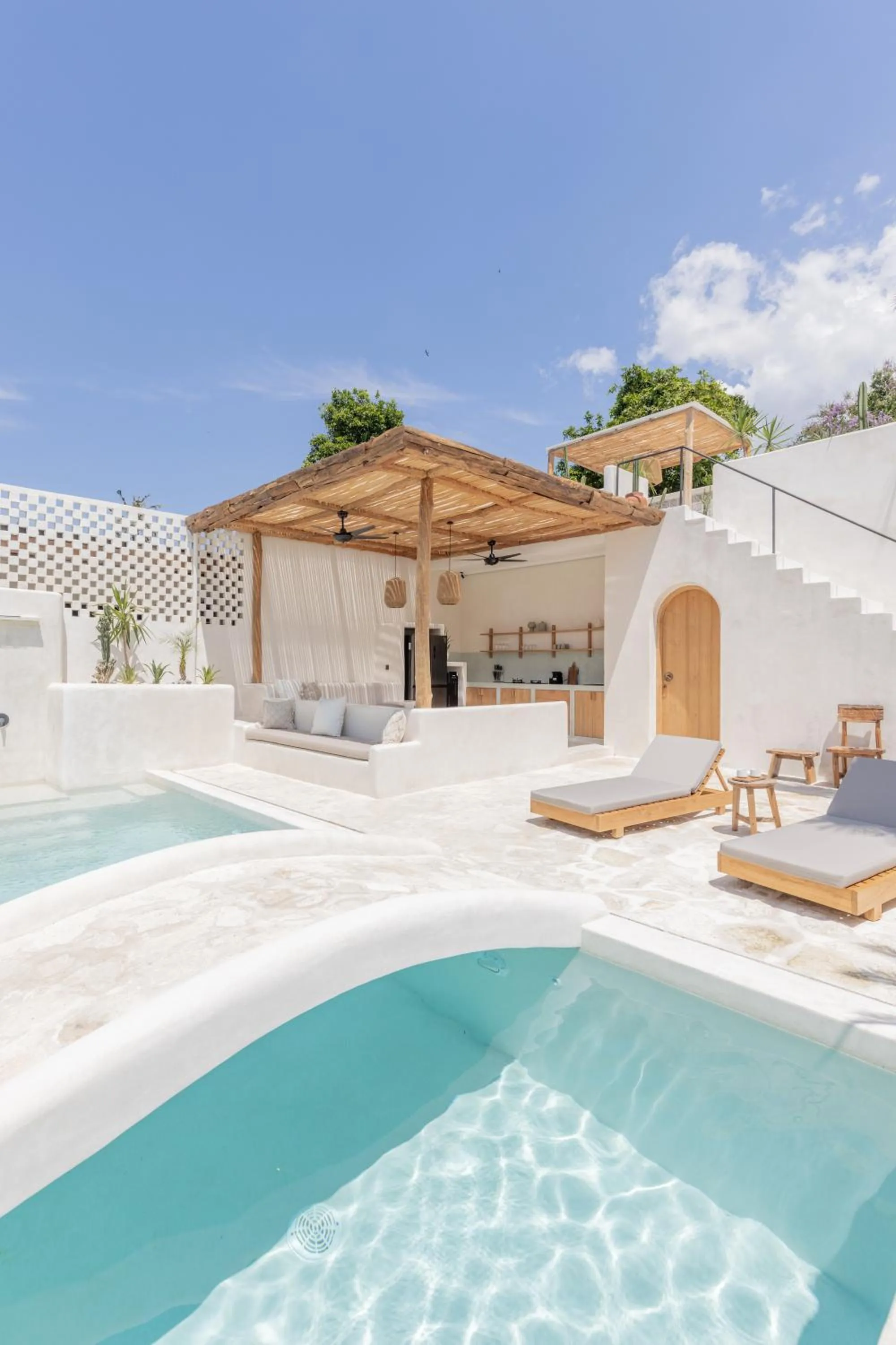 Property building in YUCCA villas