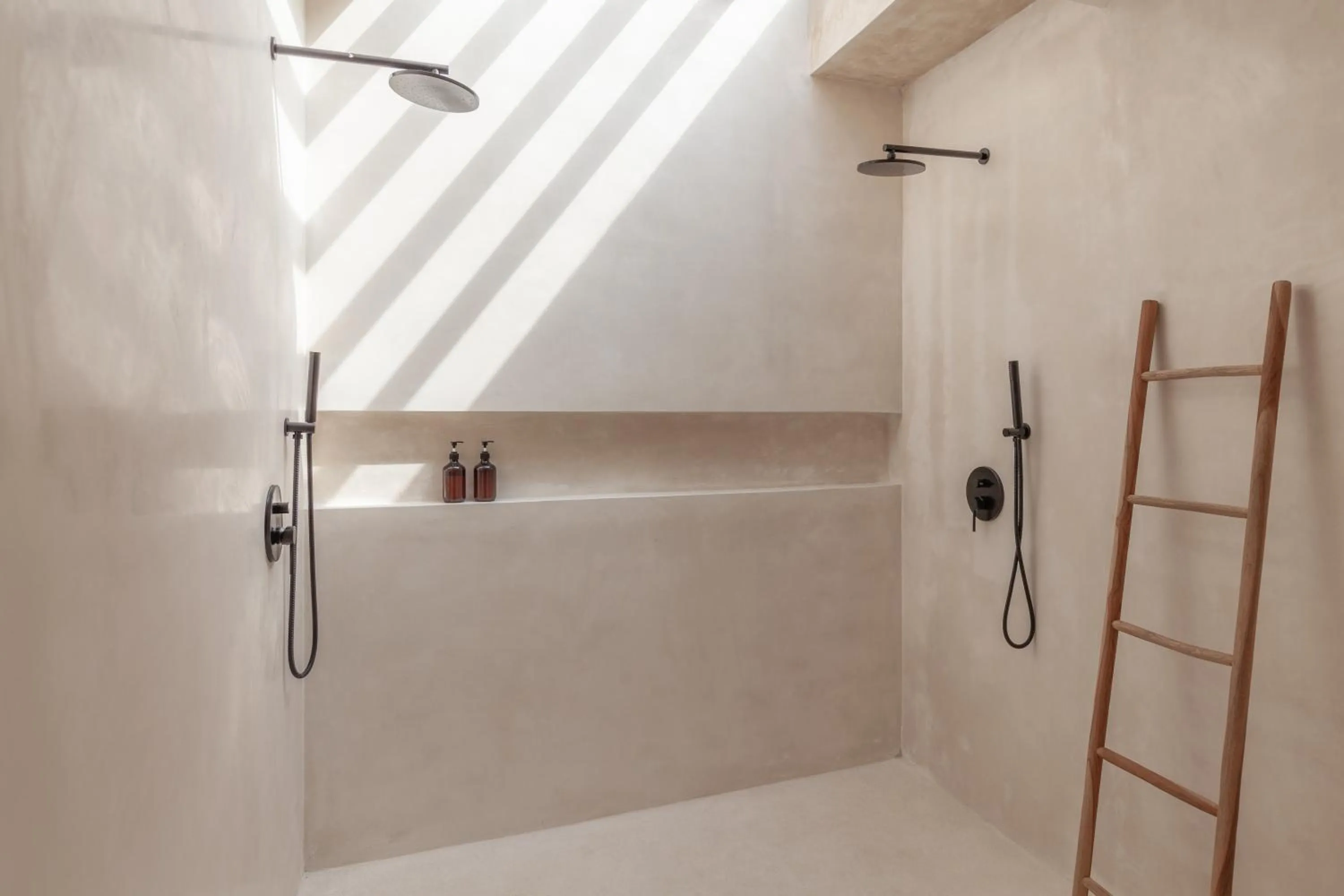 Shower in YUCCA villas