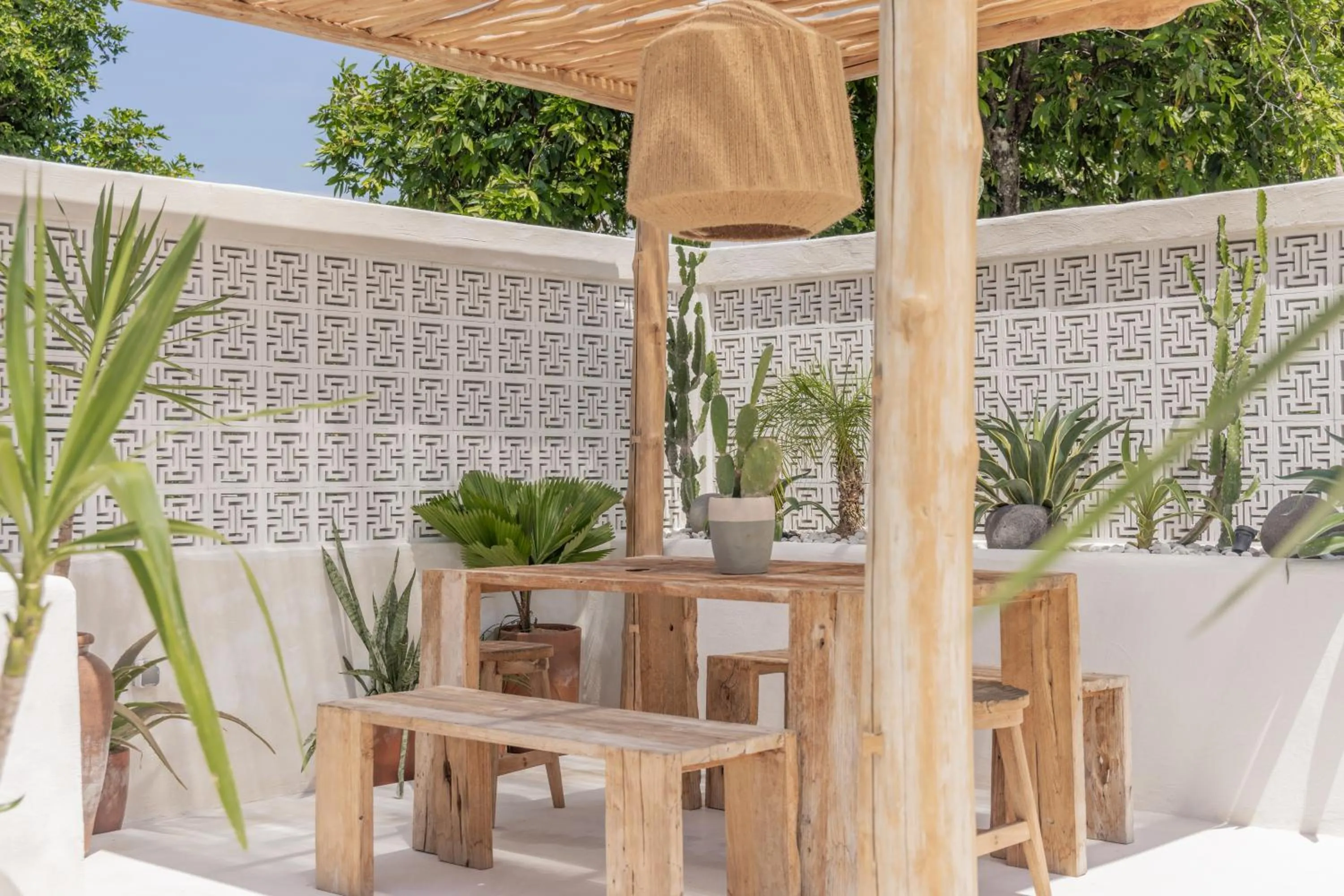 Dining area in YUCCA villas