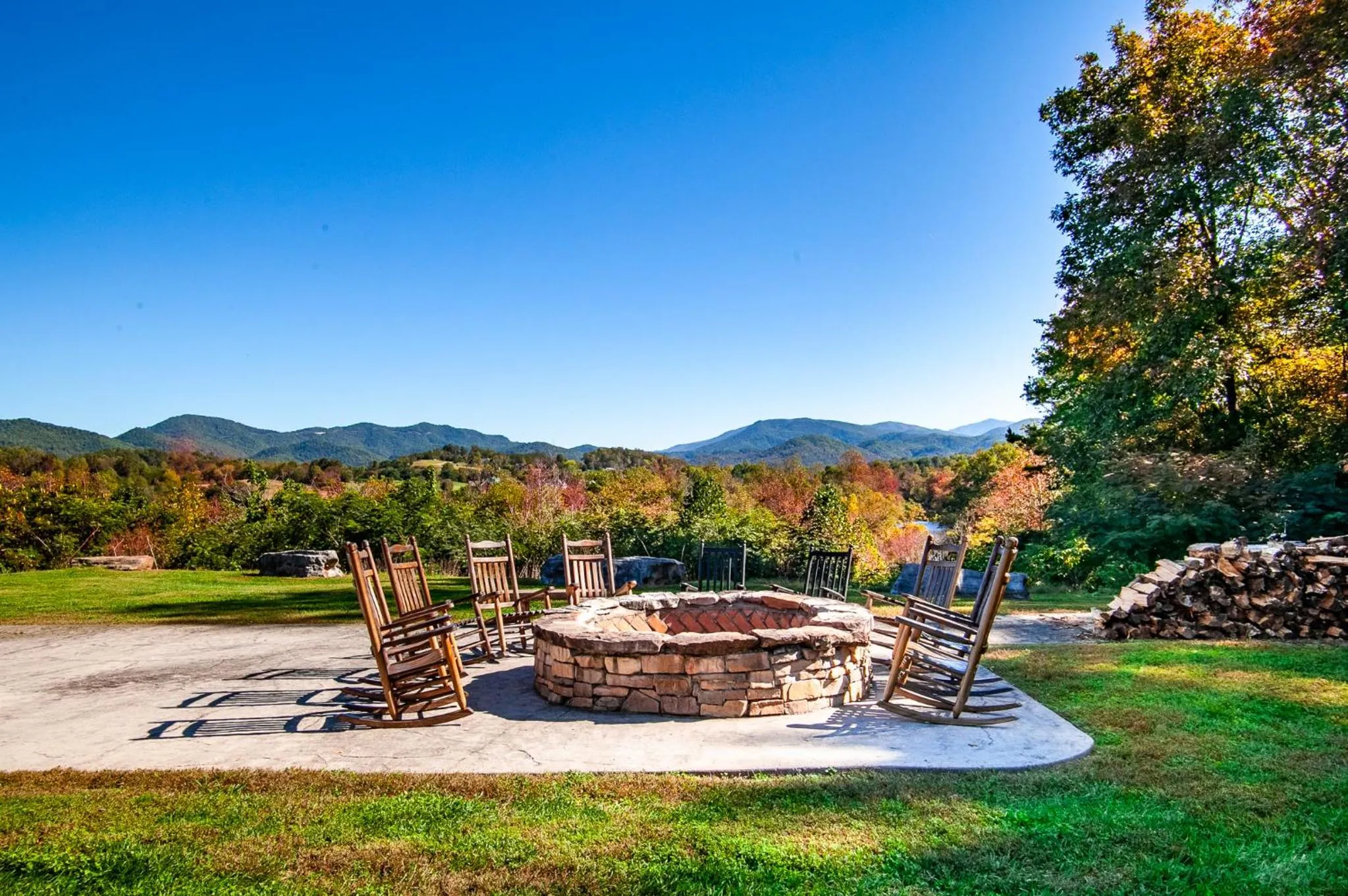 Elegant Cades Cove Condo with Community Pool