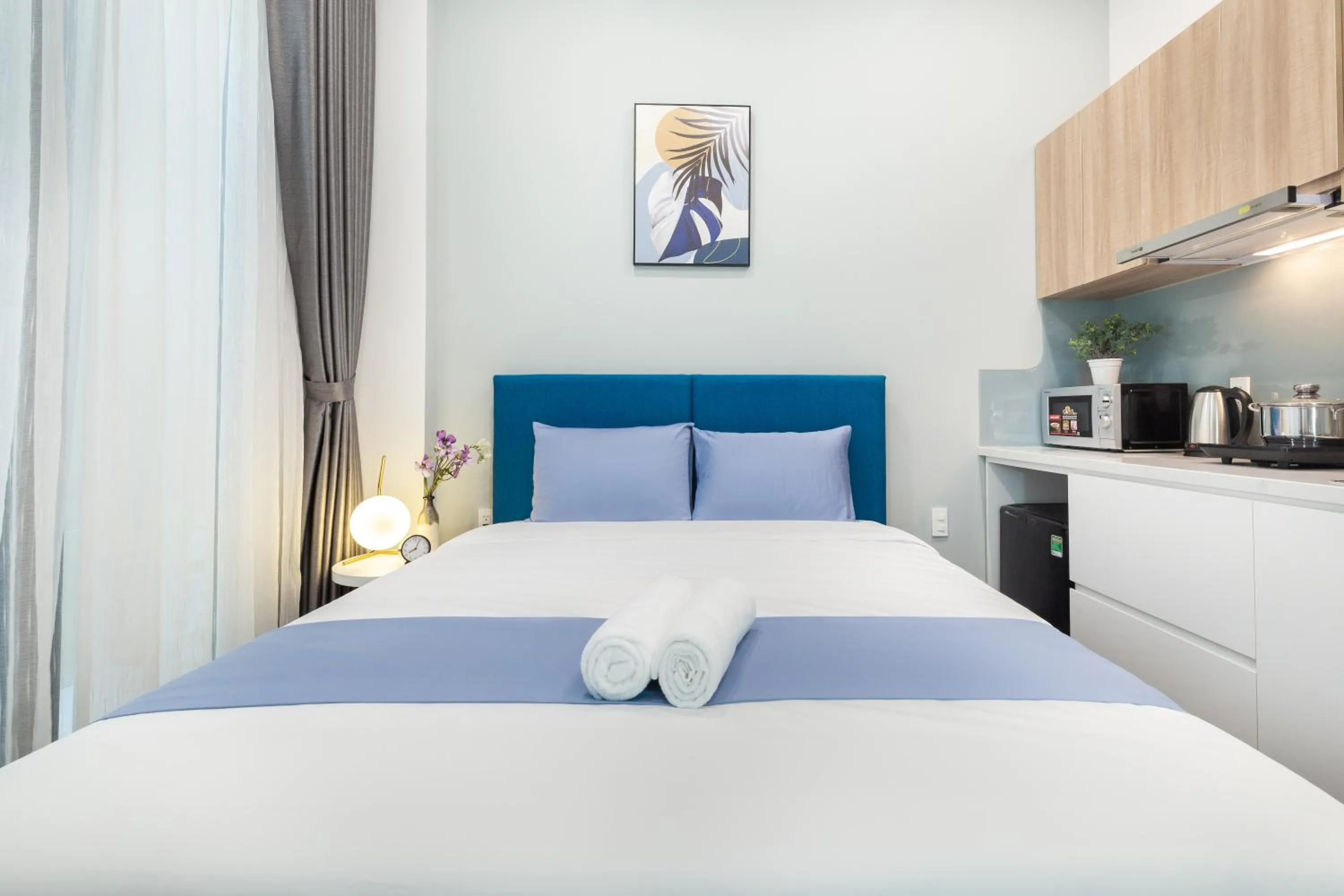 Photo of the whole room in Cozrum Homes Greena House