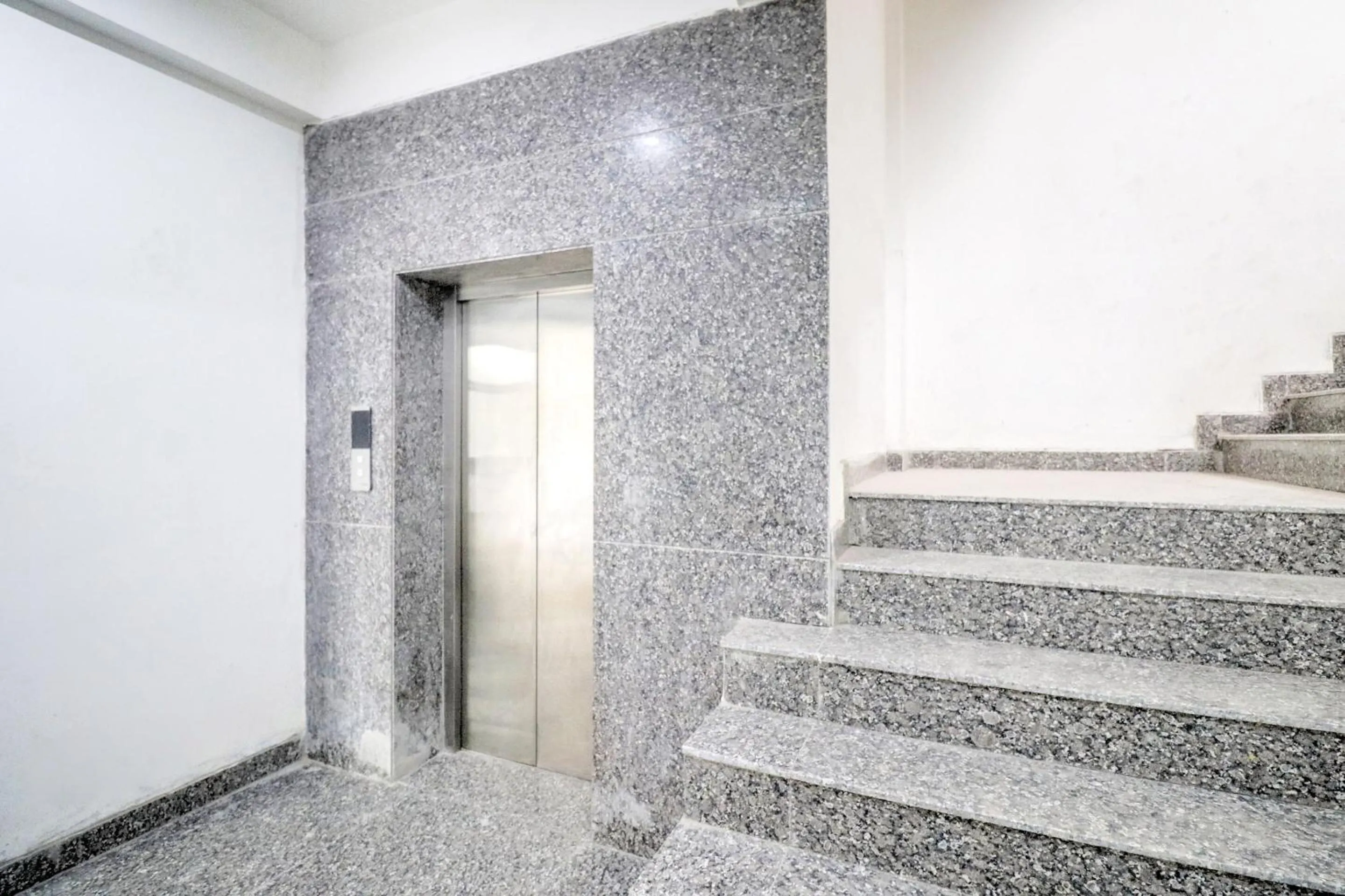 Facade/entrance in Collection O Mahavir Enclave Near Dashrath Puri Metro Station