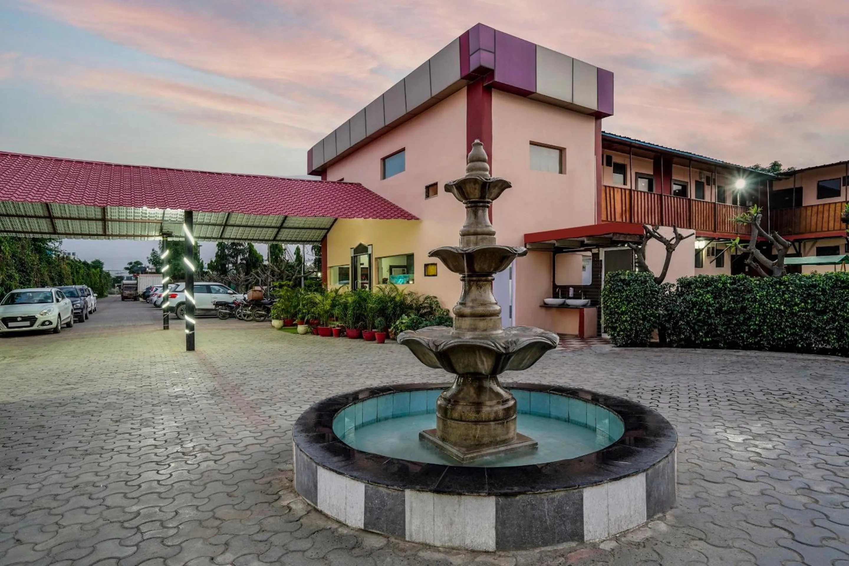 Other in Palette - JPS Residency