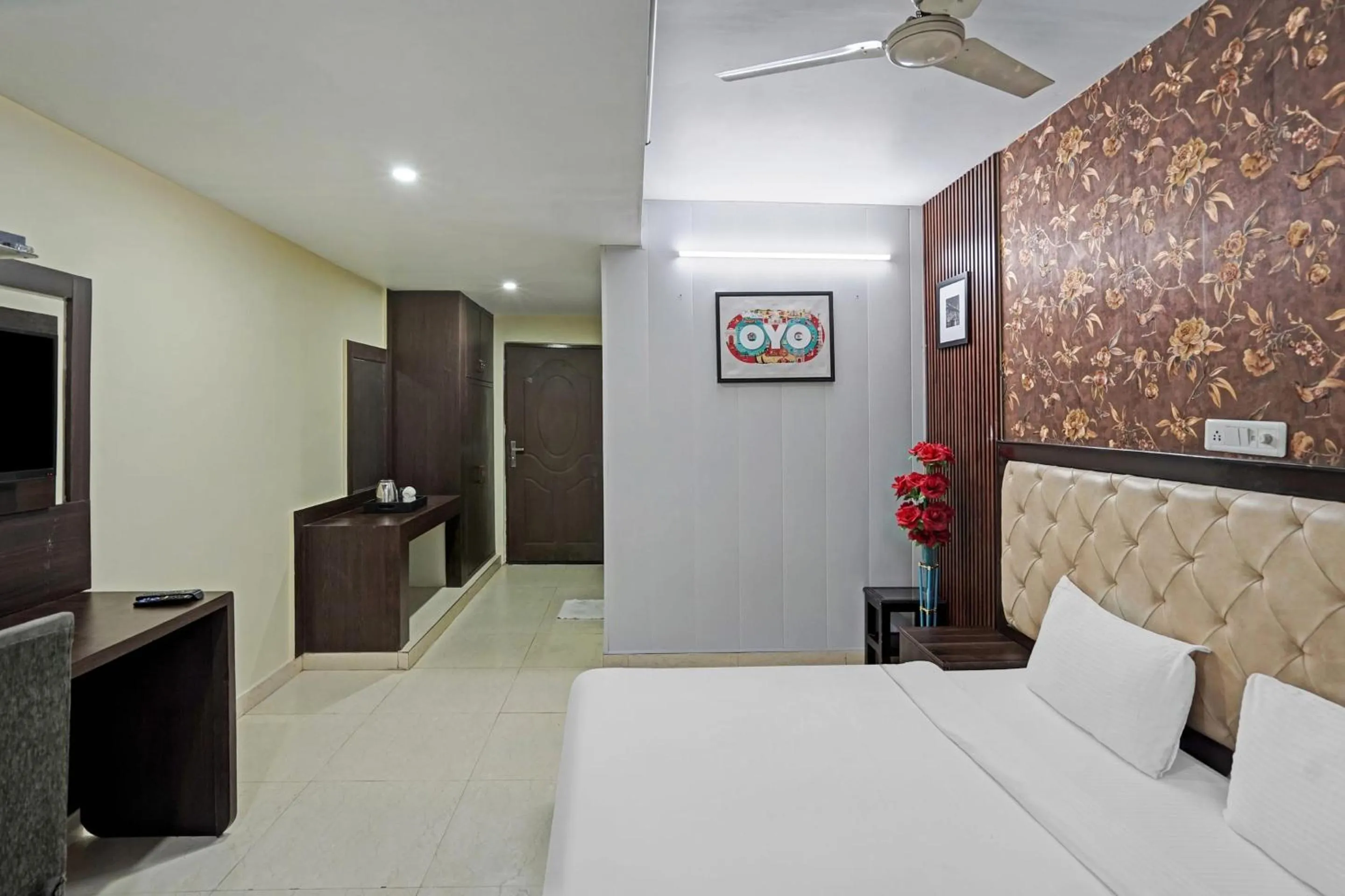 Bedroom in Palette - JPS Residency