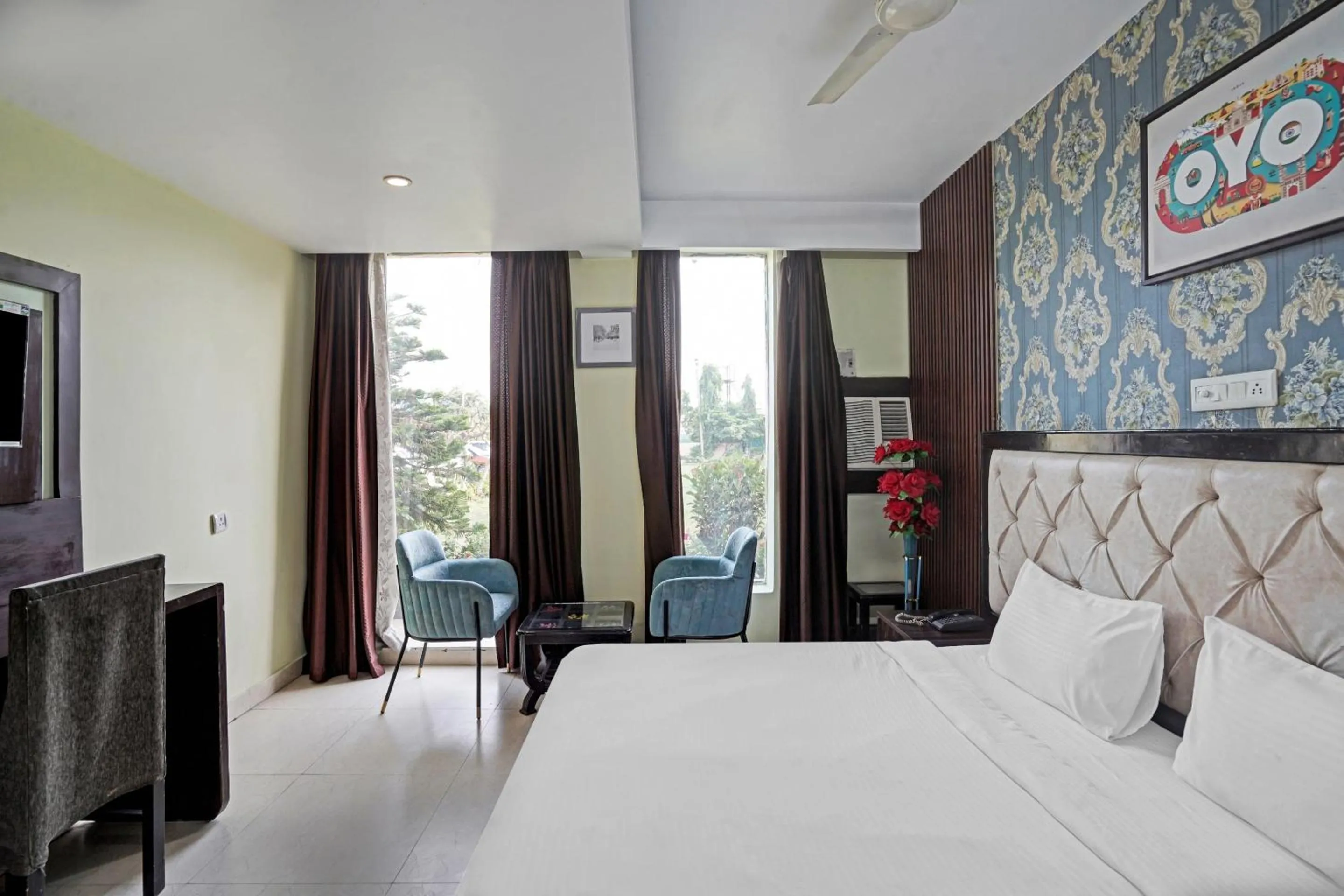 Bedroom in Palette - JPS Residency