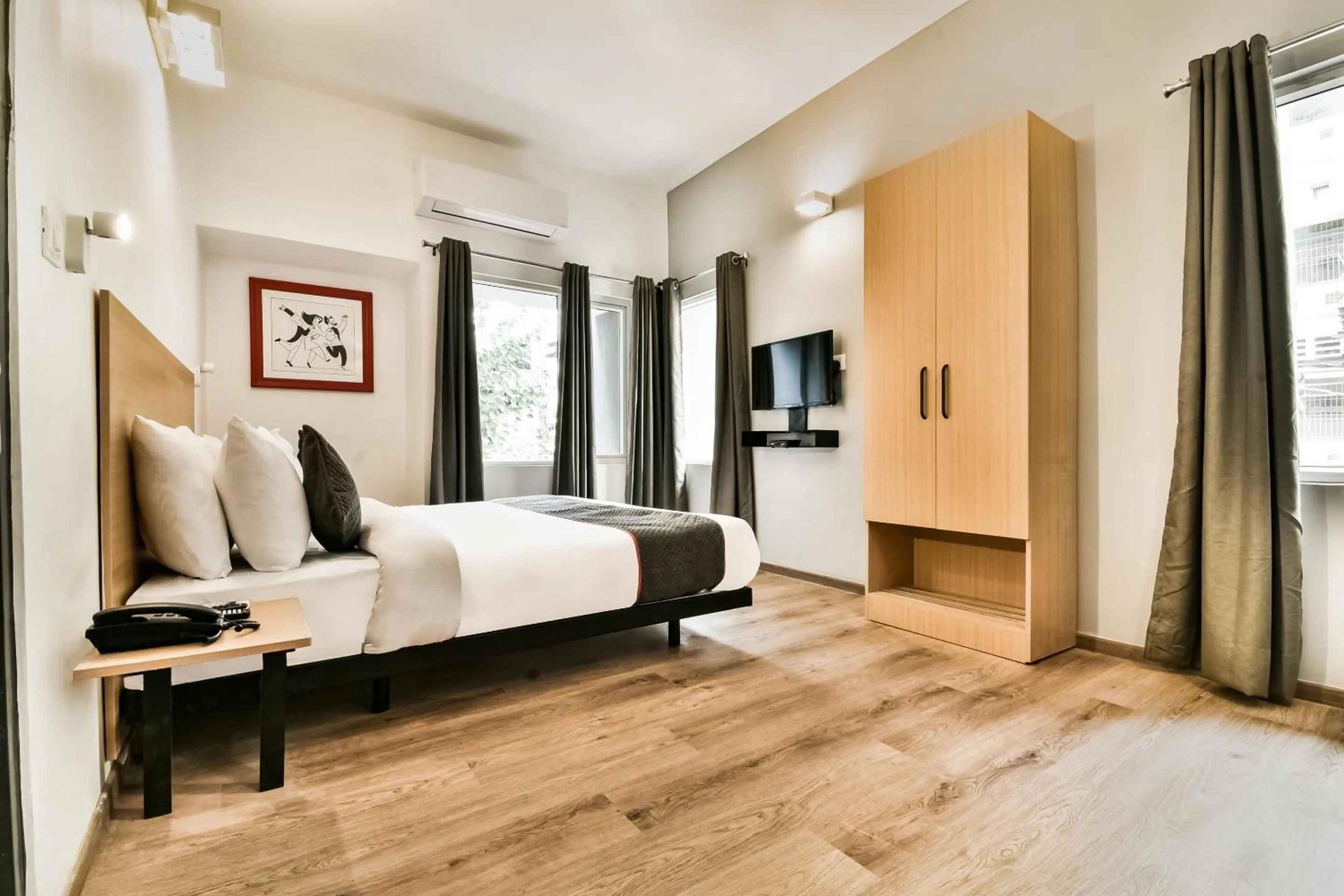 Bedroom, Bed in Townhouse Menka