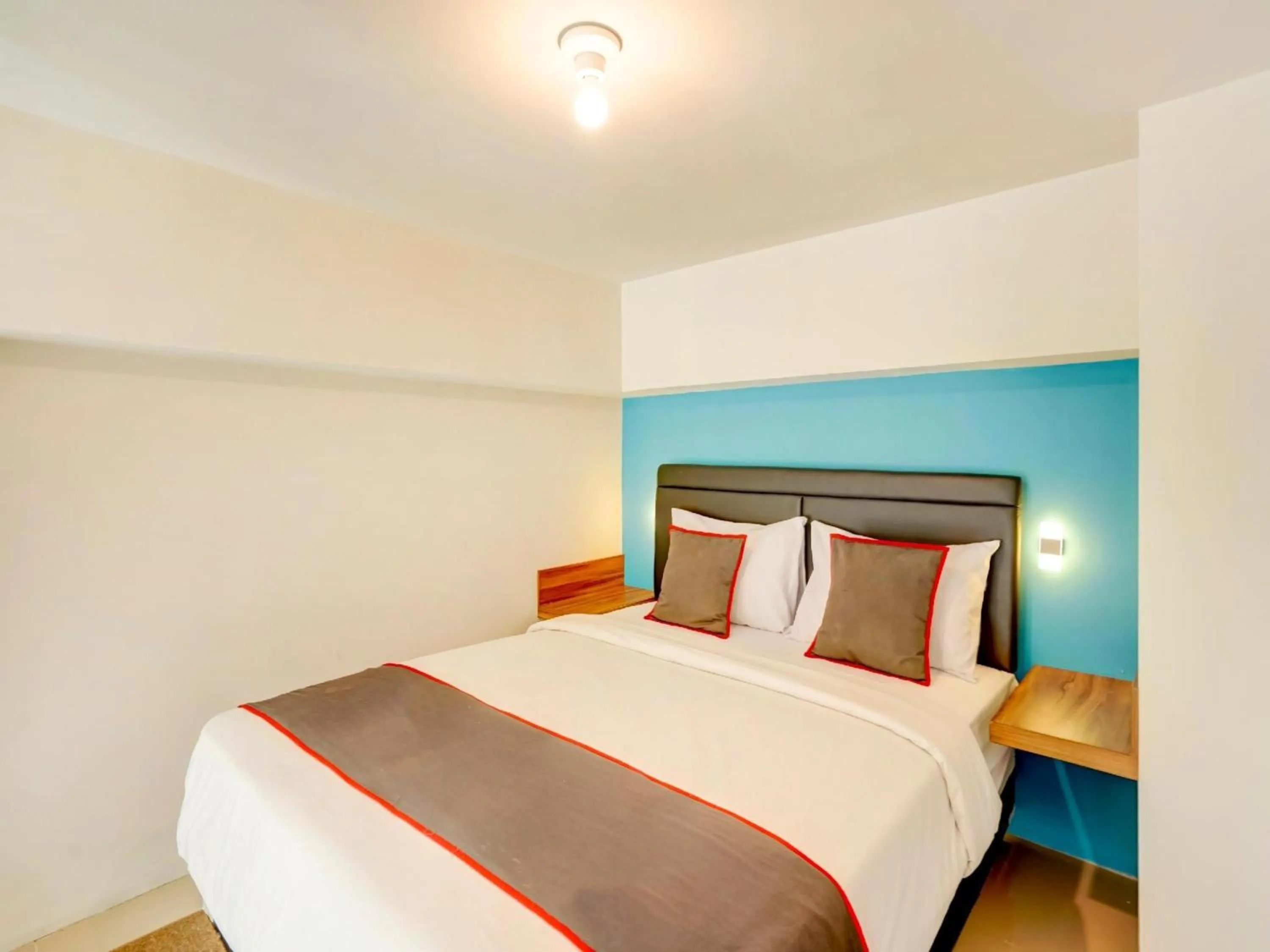 View (from property/room), Bed in Collection O 30 Amega Crown Sub