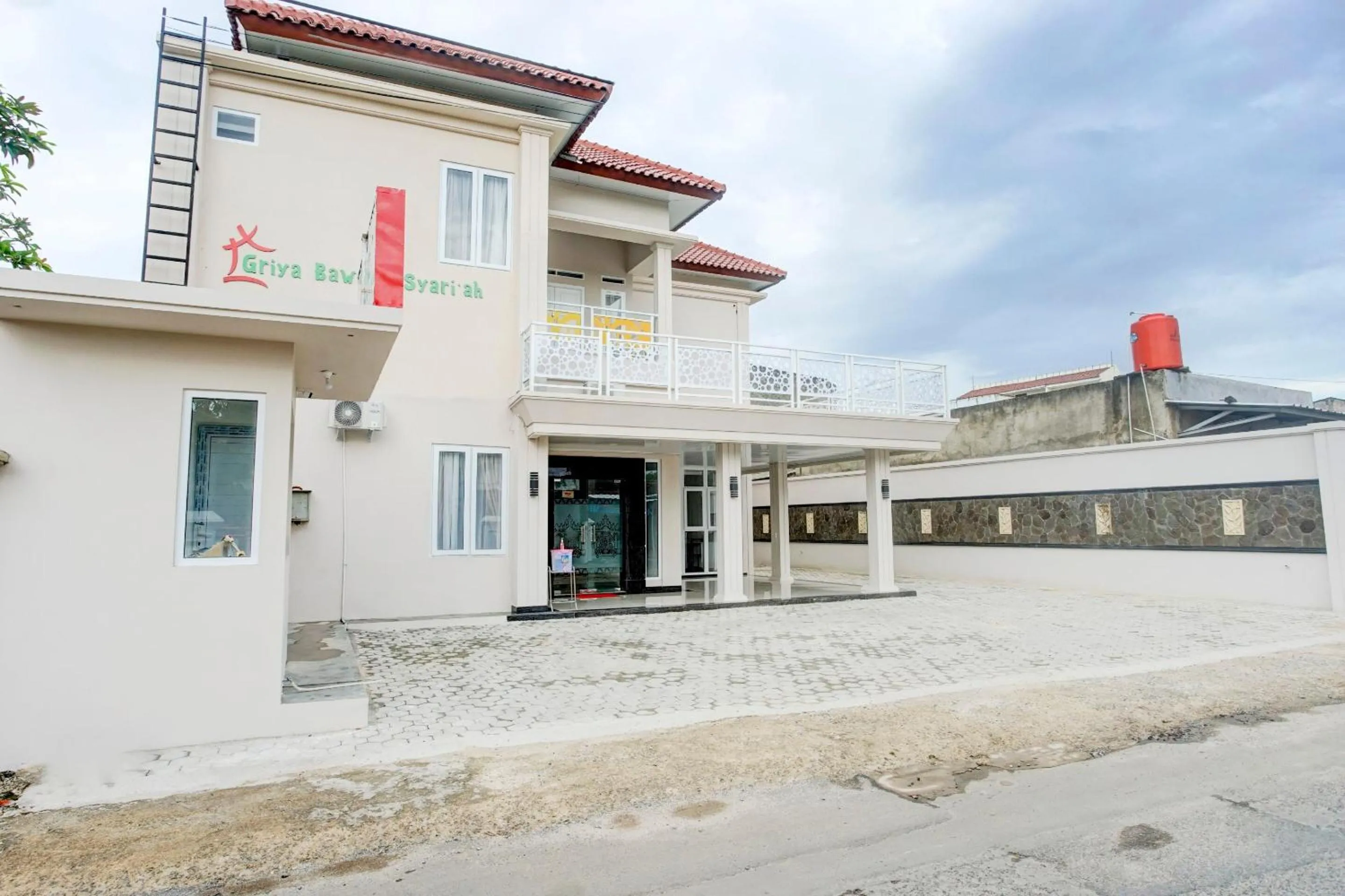 Facade/entrance in RedDoorz Plus Syariah near Exit Toll ITERA Lampung 2