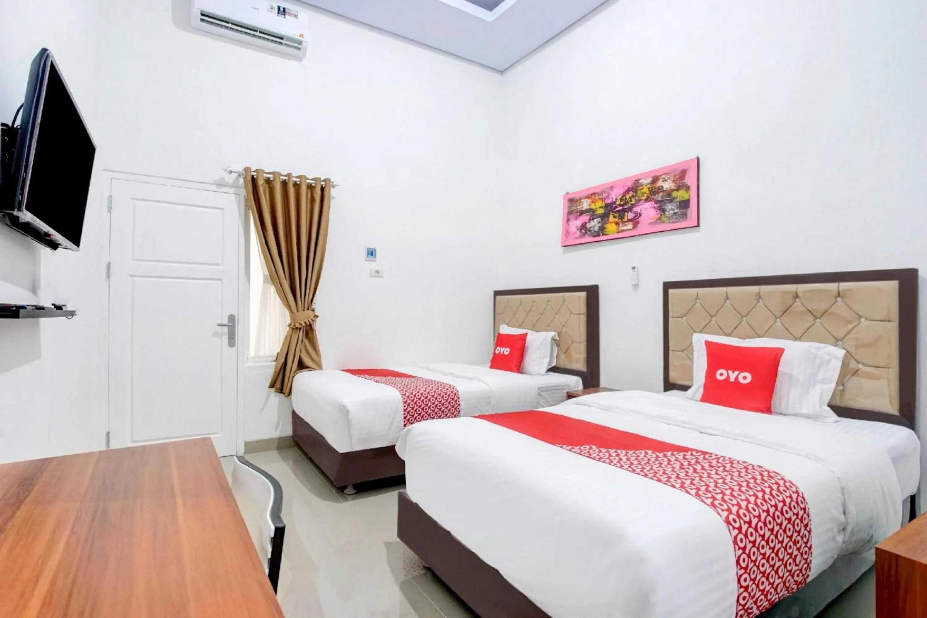 Bedroom, Bed in Hotel O Sukarame Near Imanuel Hospital Way Halim Formerly Hotel Griya Bawean