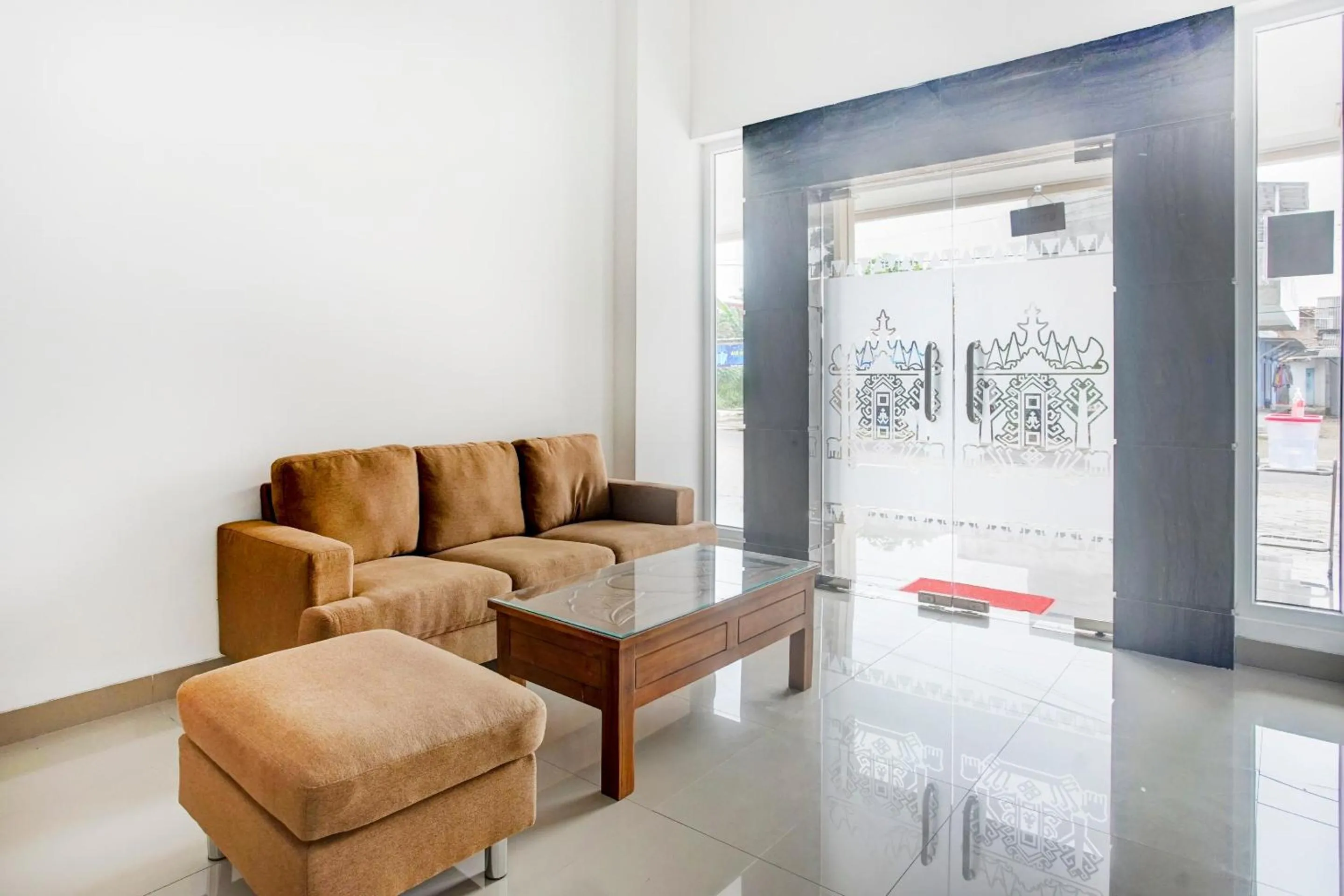 Lobby or reception in RedDoorz Plus Syariah near Exit Toll ITERA Lampung 2