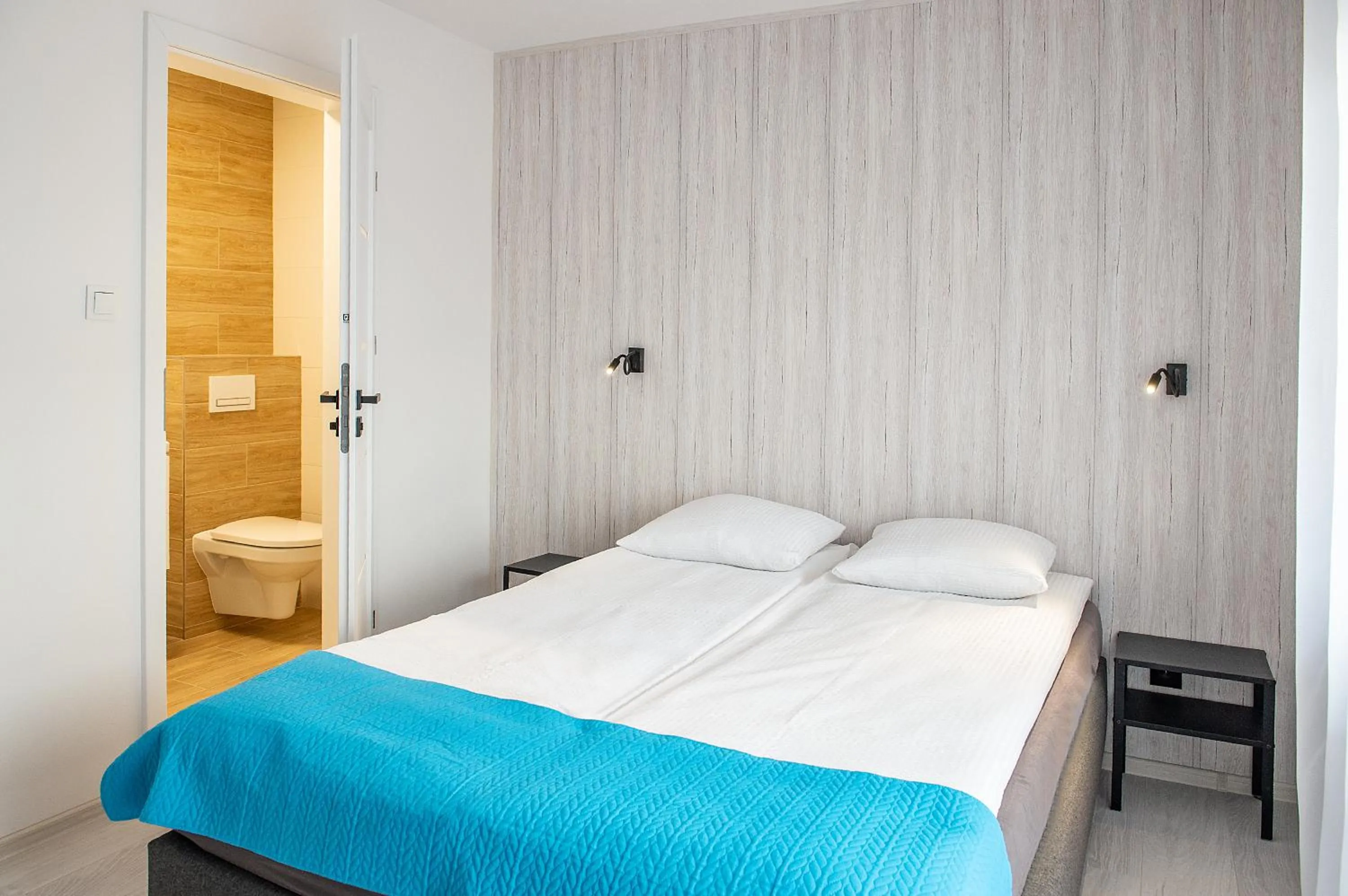 Bed in Family Homes - Sand House