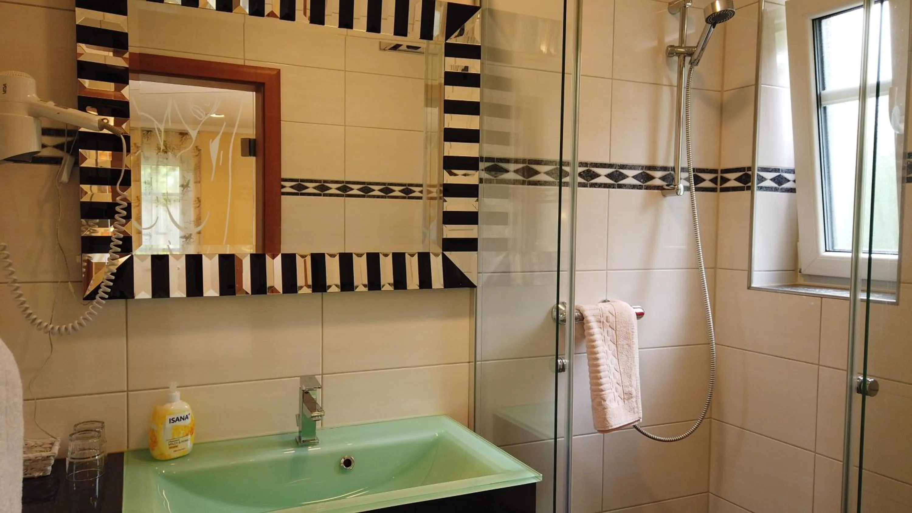Shower in ROTHSEE Hotel