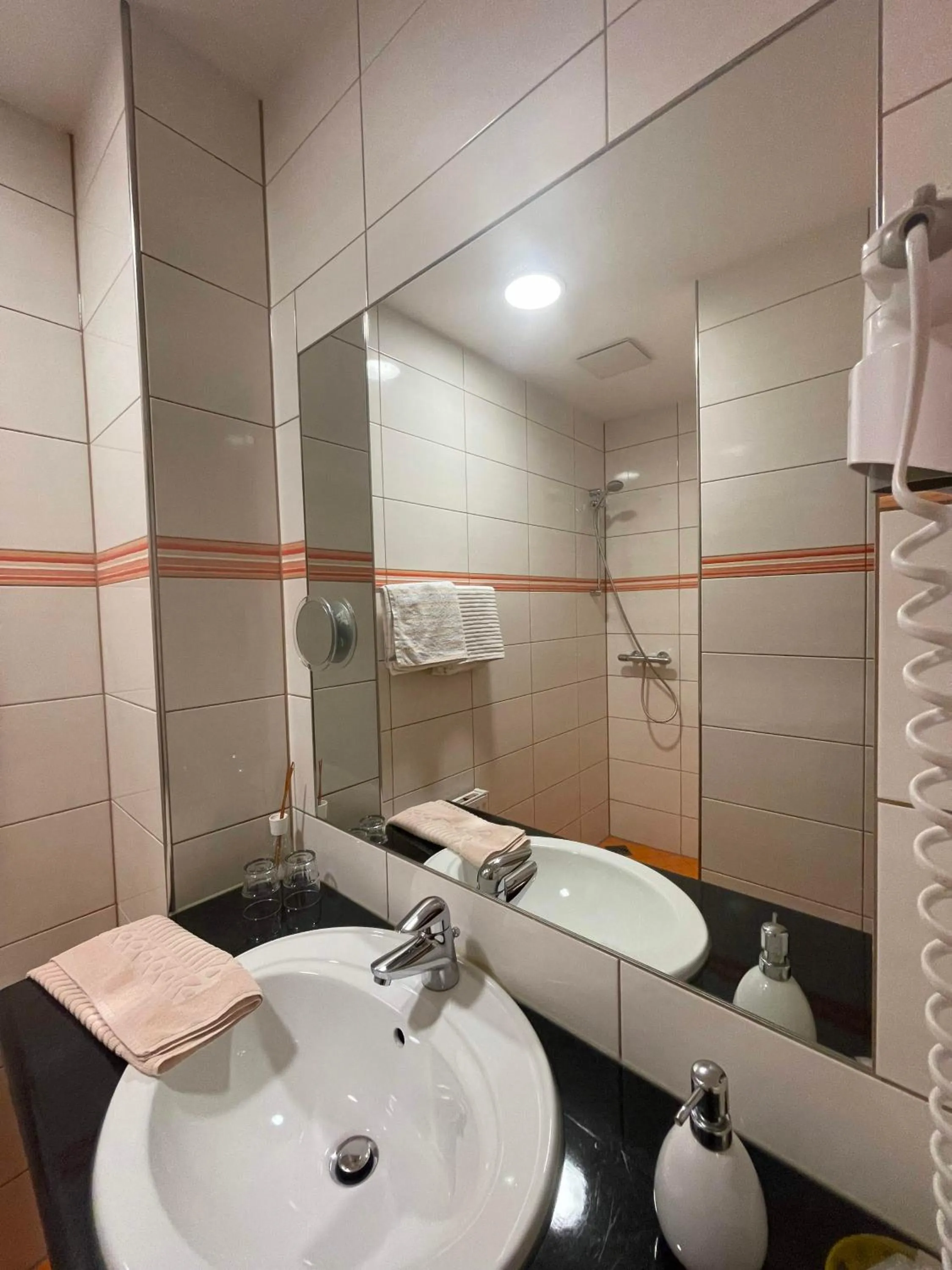 Shower in ROTHSEE Hotel