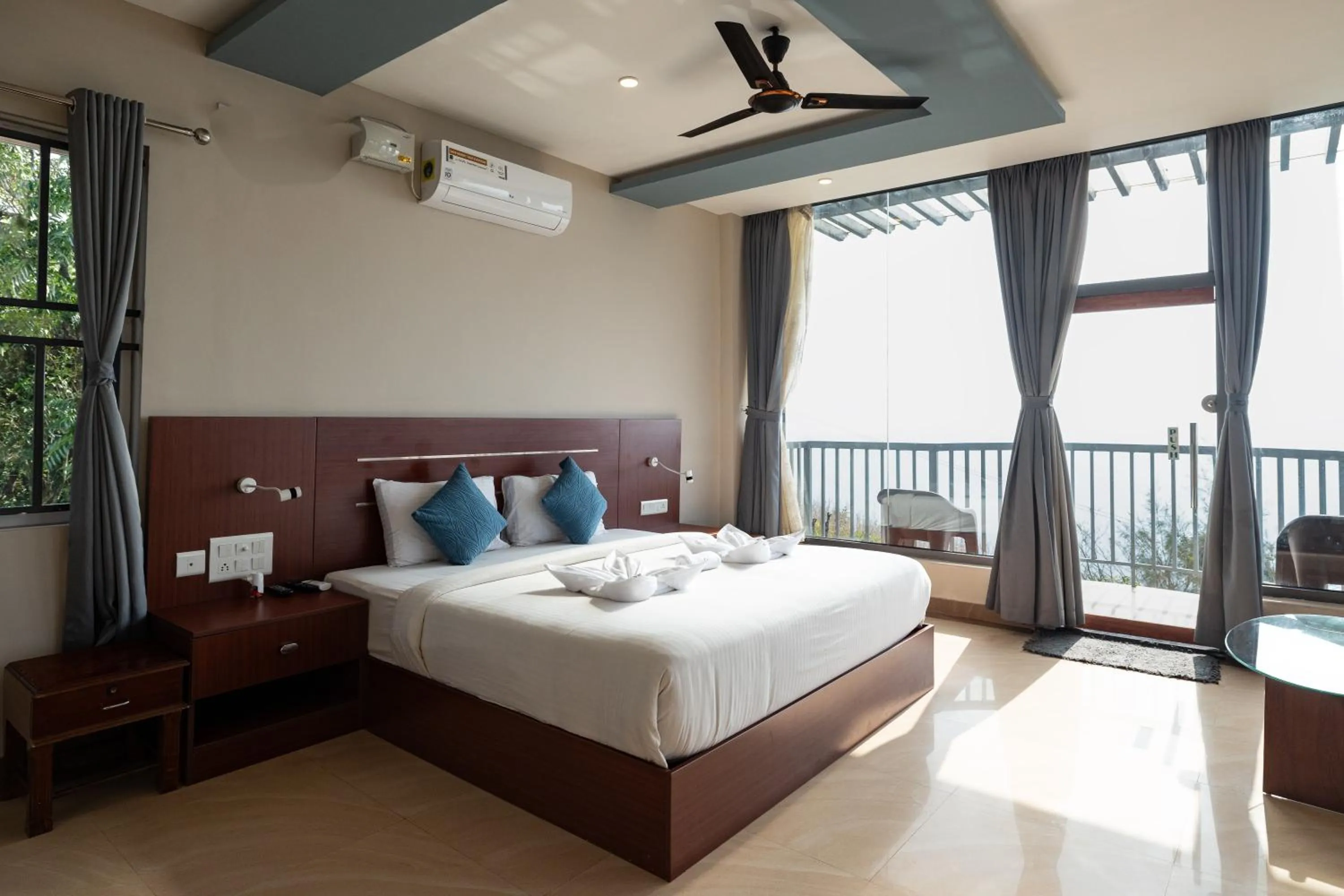 Bed in Avadale Idukki - Stag Groups Not Allowed