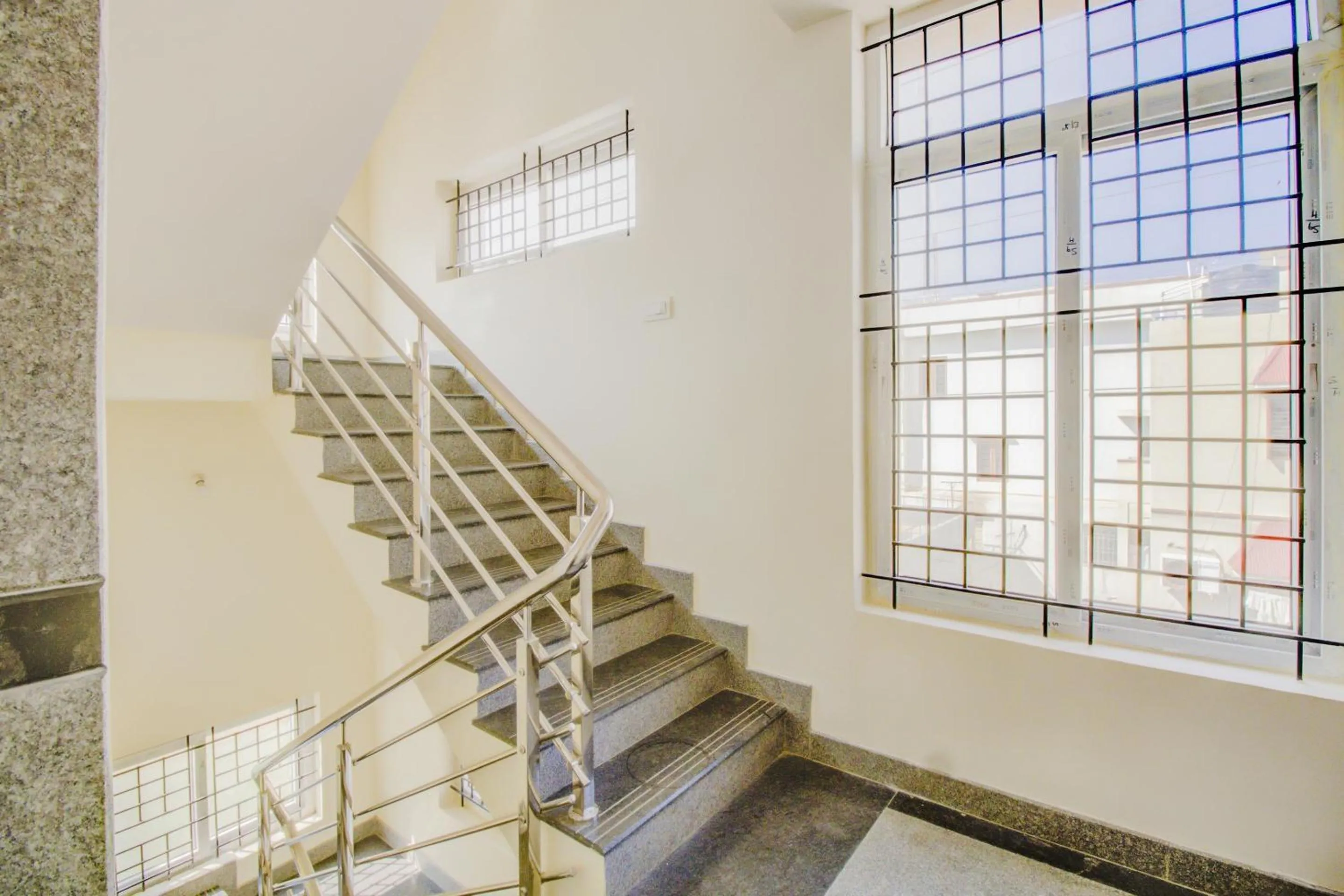 Lobby or reception in Hotel O Nelli Suites