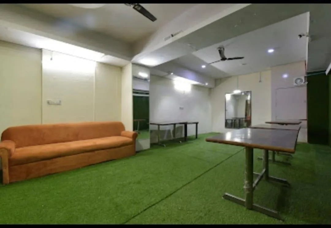 Lobby or reception in Collection O Rajwada Palace