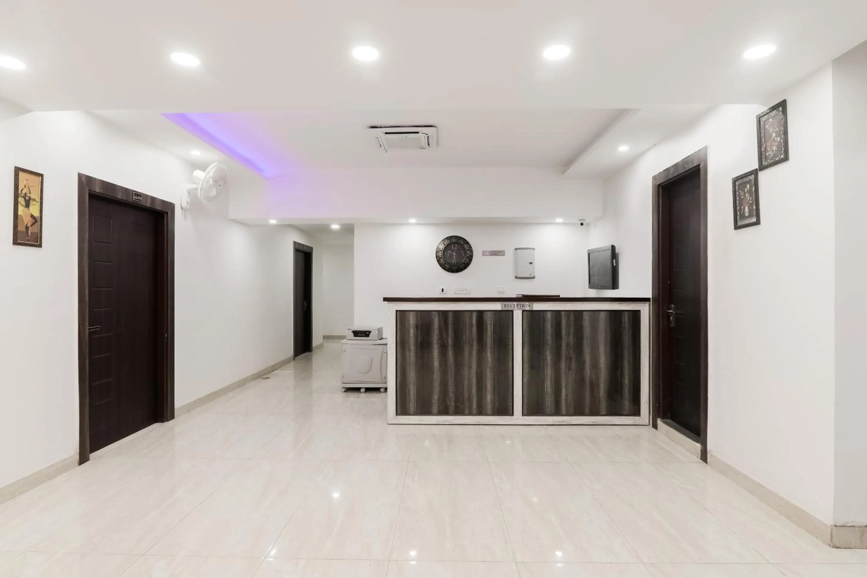 Lobby or reception in Hotel O The Maharaja Inn