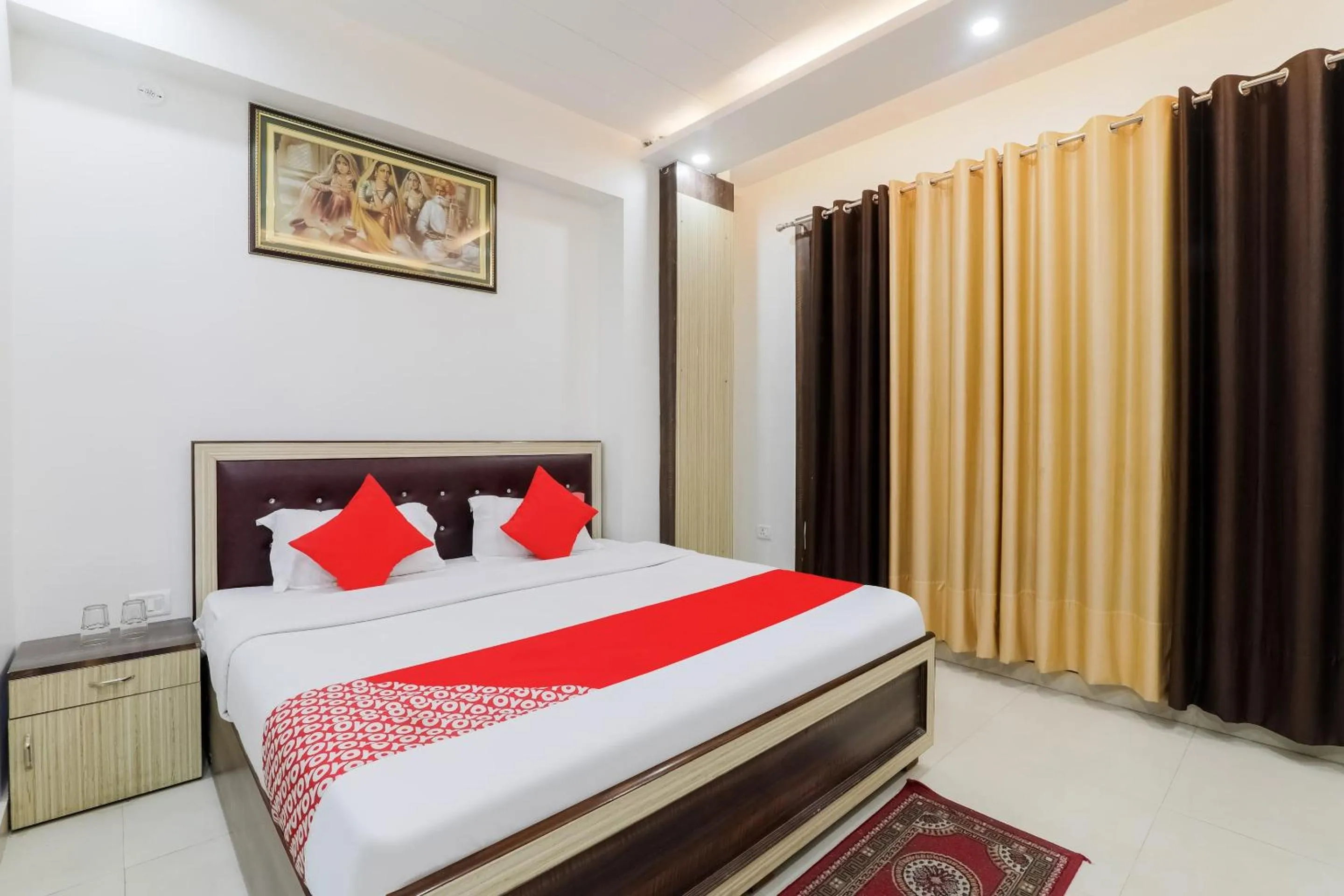 Bedroom, Bed in Hotel O The Maharaja Inn