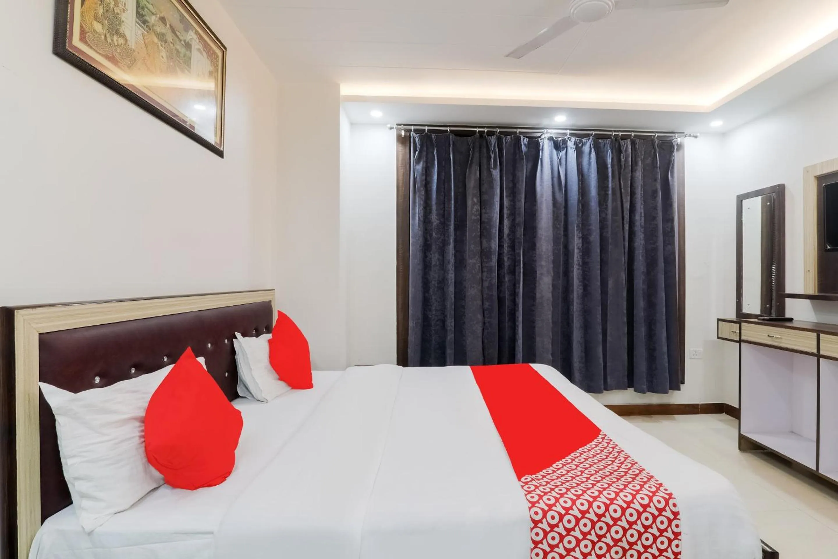 Bedroom, Bed in Hotel O The Maharaja Inn