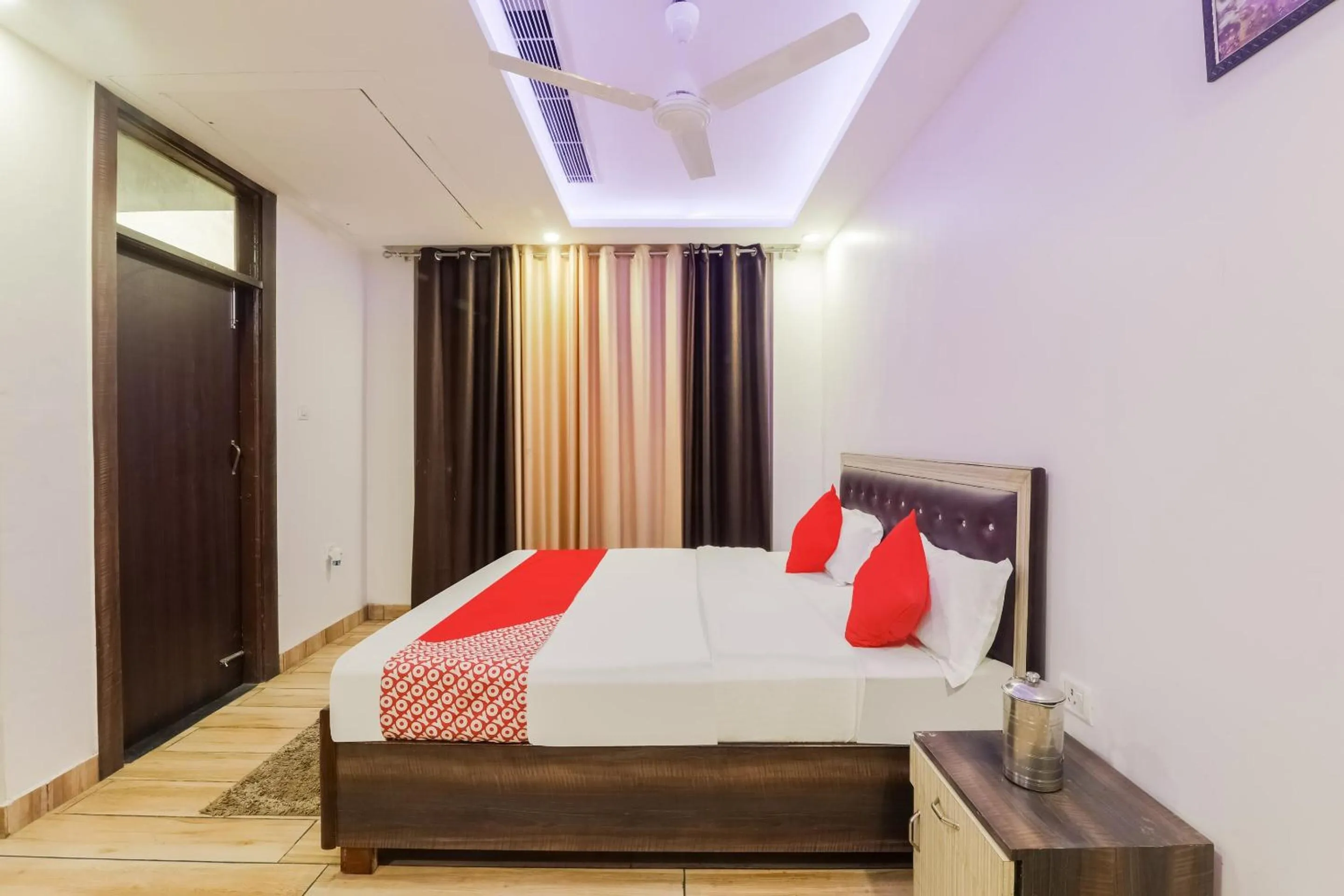 Bedroom, Bed in Hotel O The Maharaja Inn