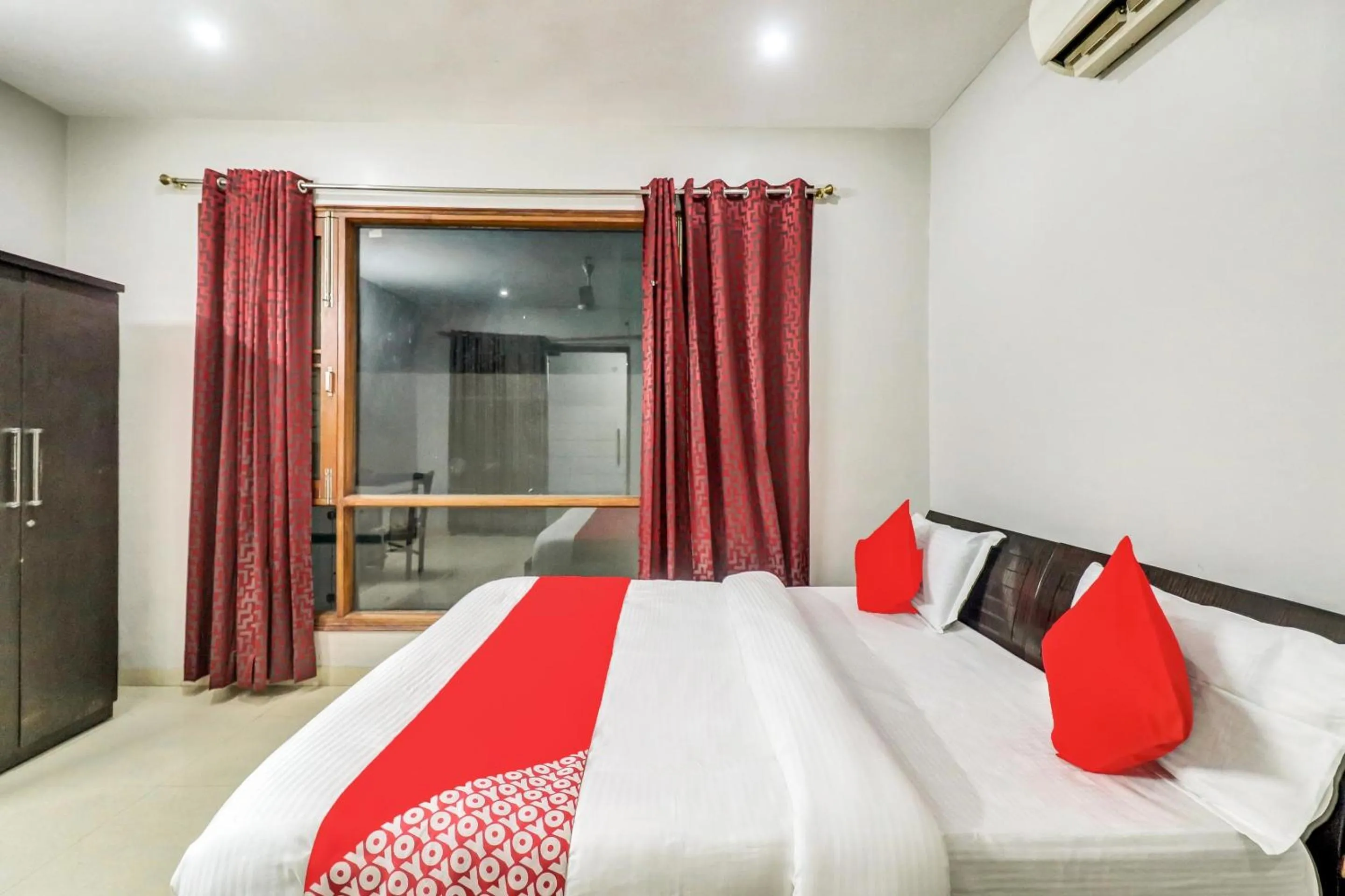 Bedroom, Bed in Hotel O by OYO Tokyo