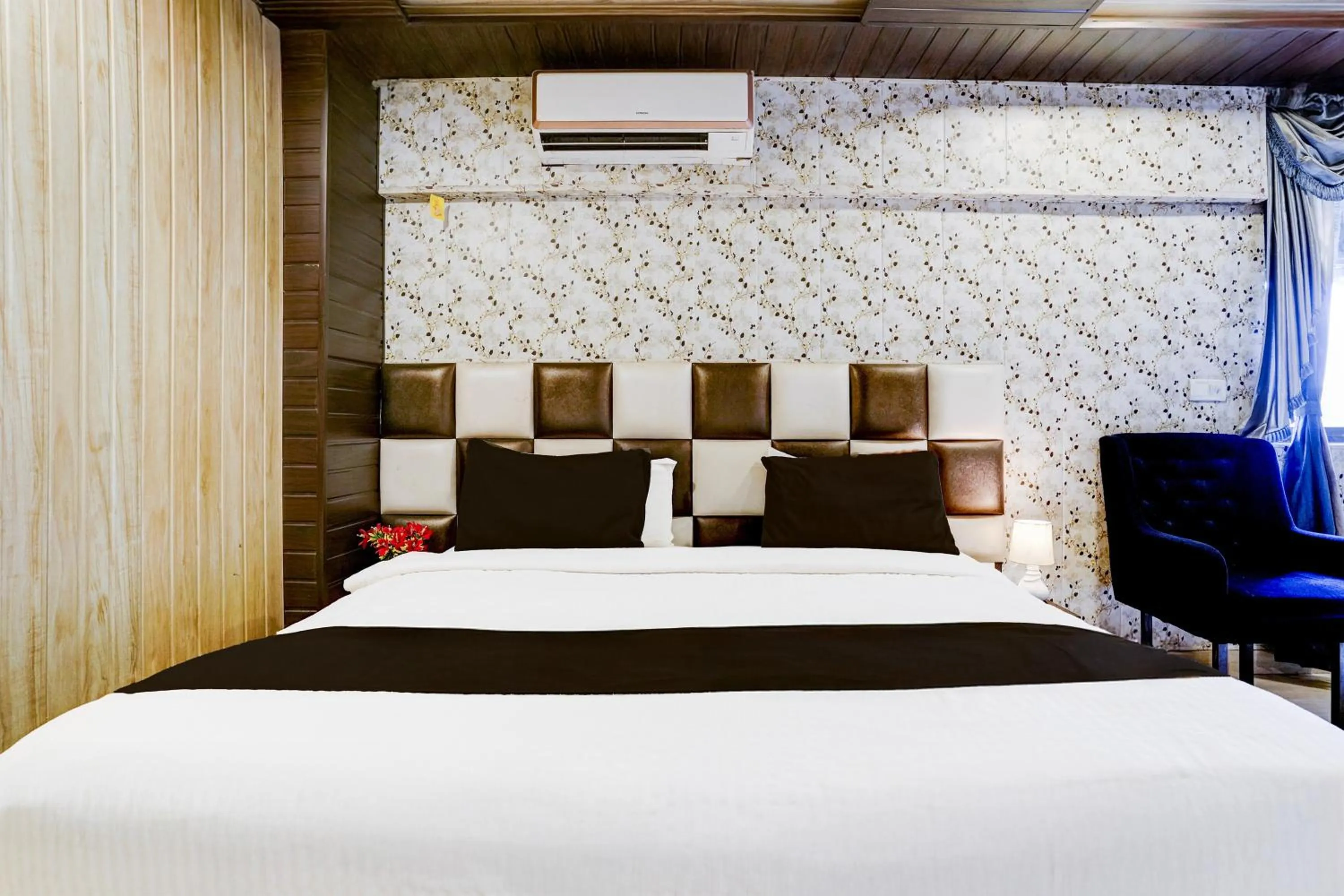 Facade/entrance, Bed in Collection O Thane Formerly Dove Residency