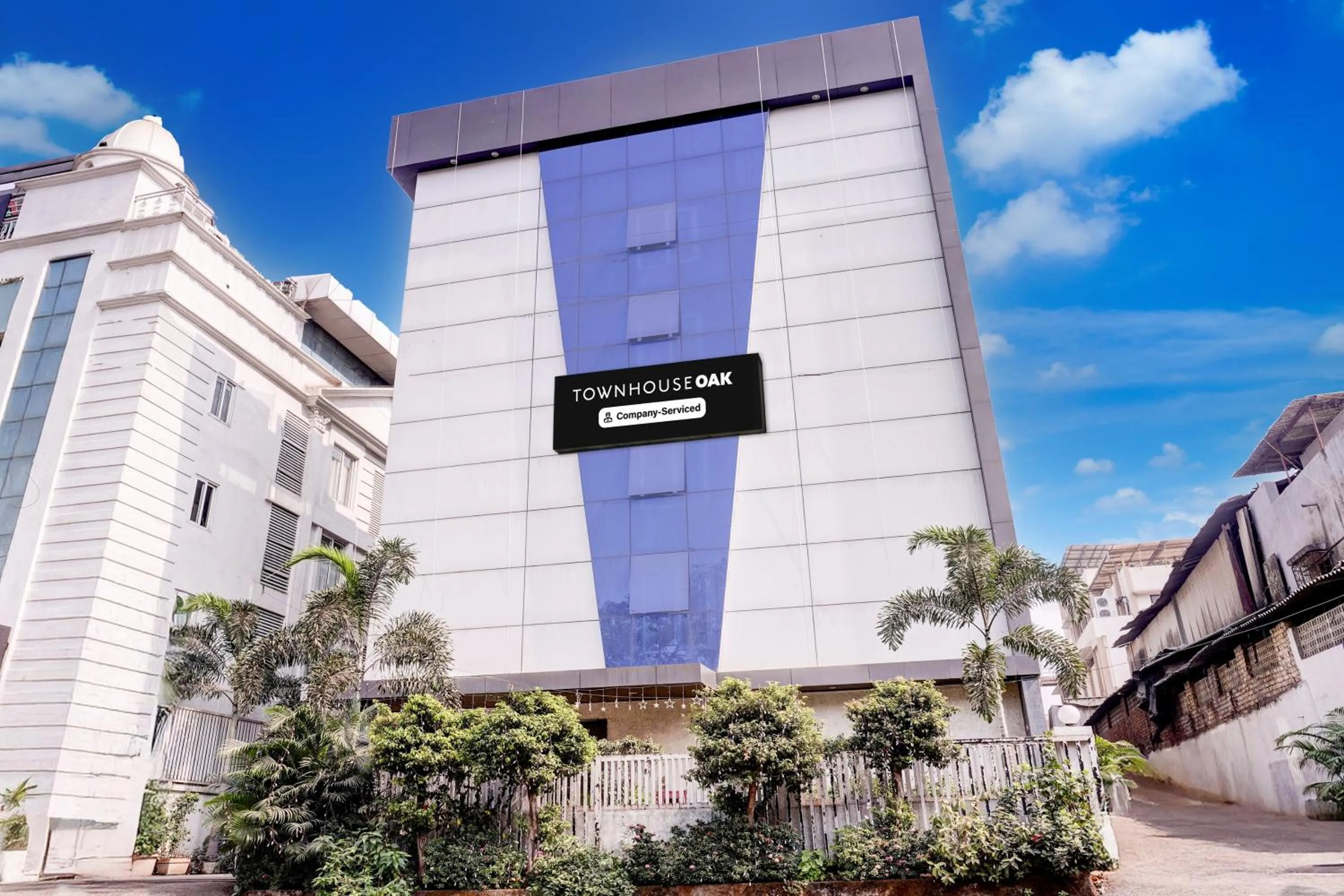 Facade/entrance in FabHotel Ashray Residency