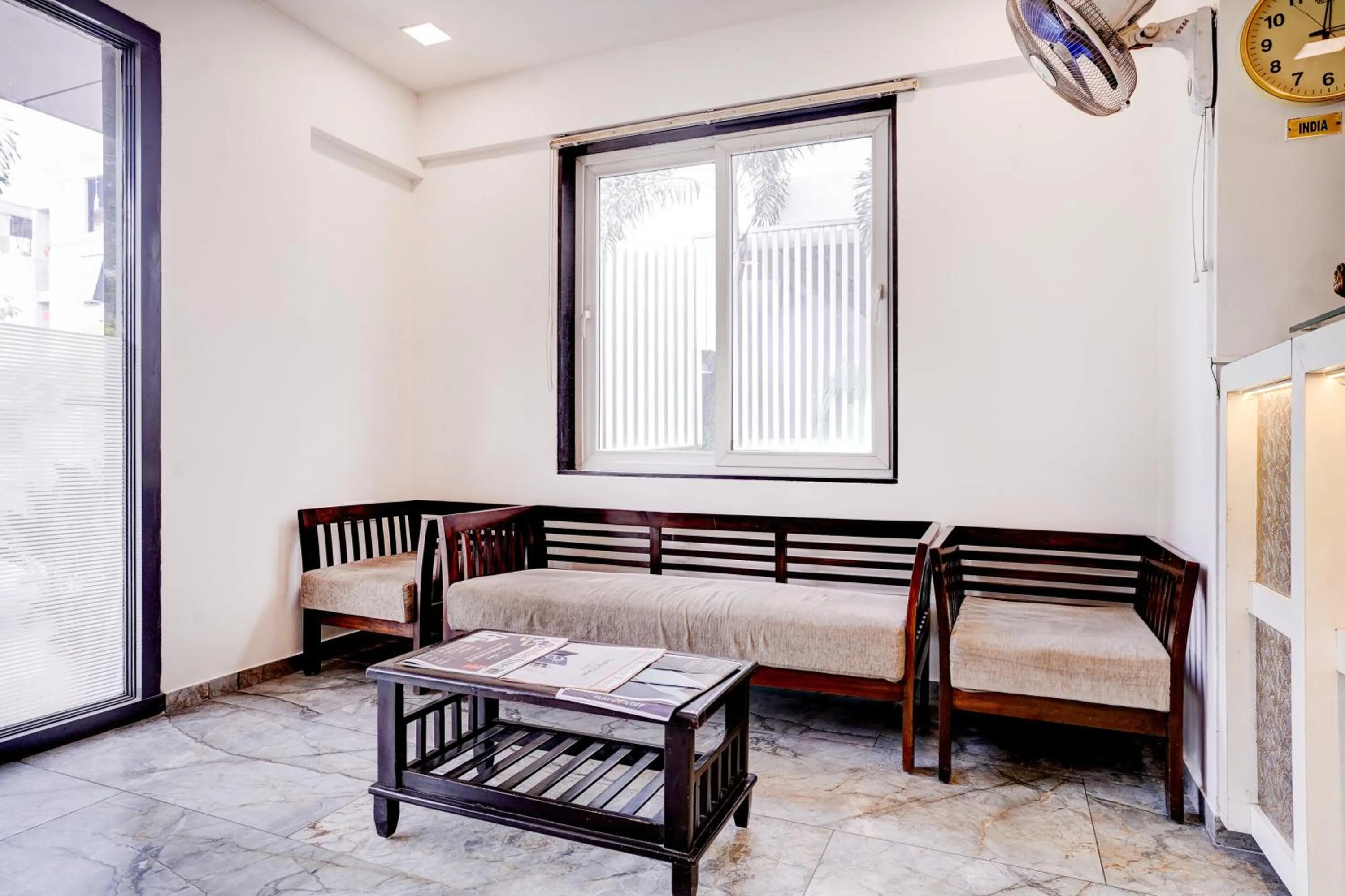 Lobby or reception in FabHotel Ashray Residency