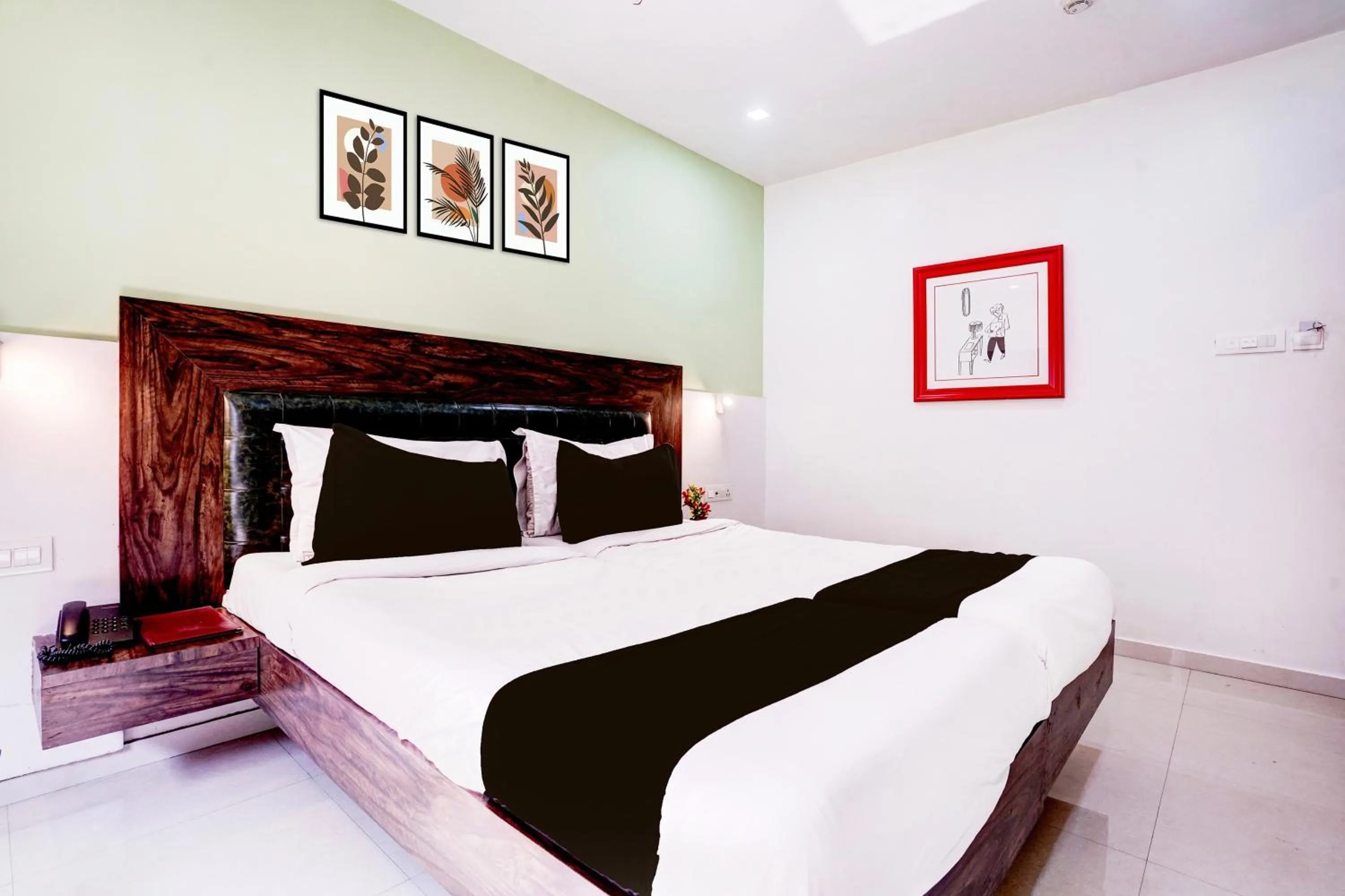 Bedroom, Bed in Super Townhouse OAK Kopar Khairane Navi Mumbai Formerly IVY Hotel