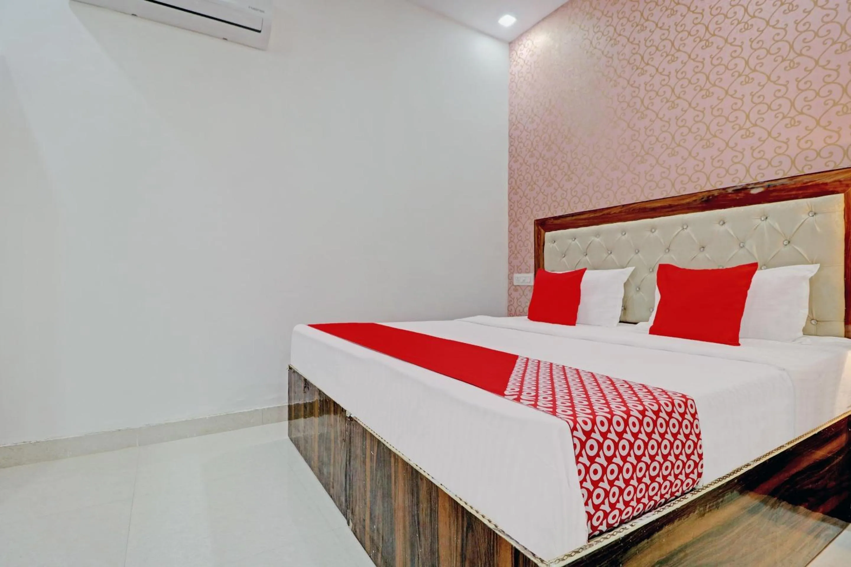 Classic Triple Room - single occupancy in Hotel O Moon Light