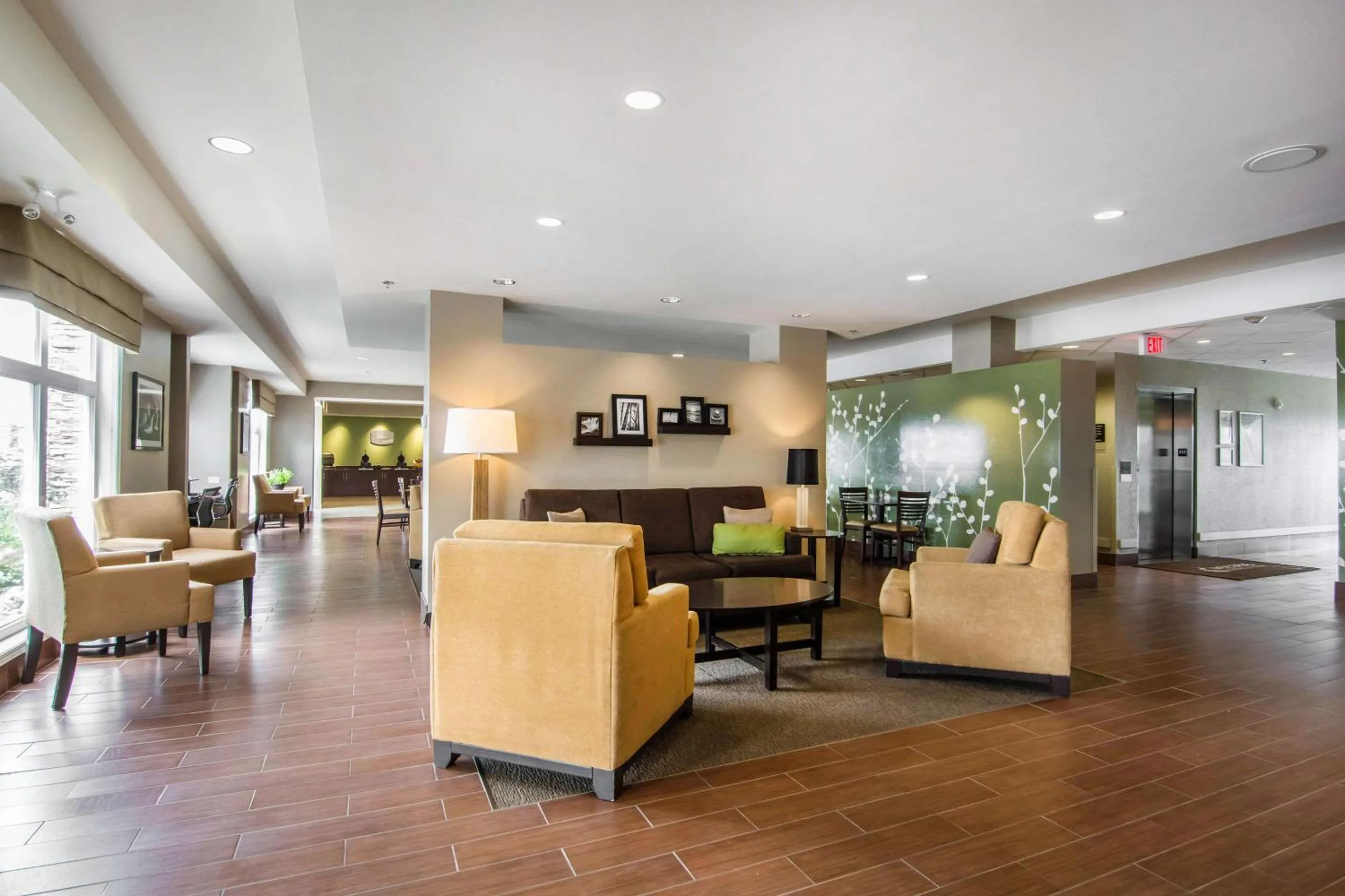 Lobby or reception in Sleep Inn Regina East