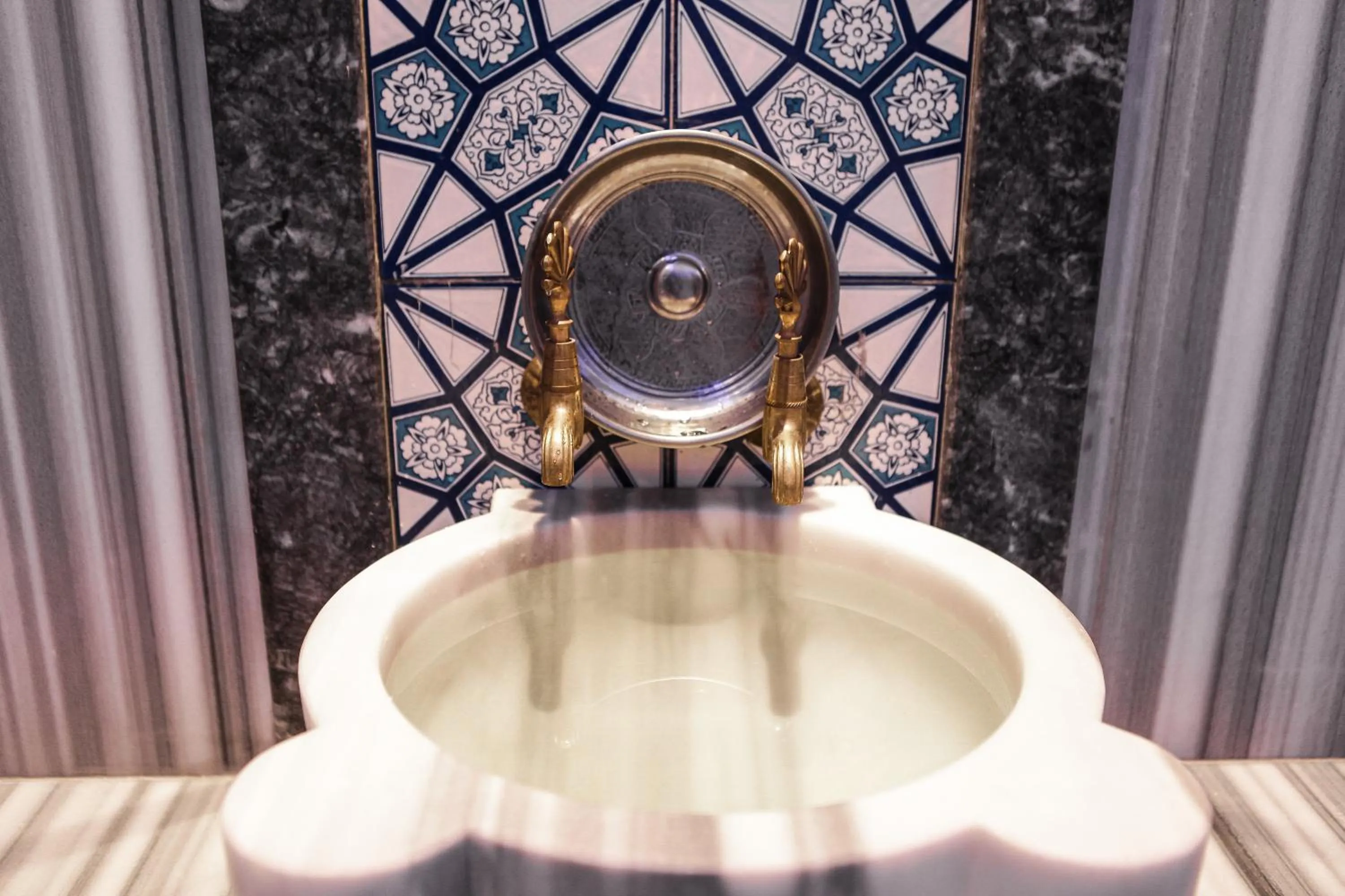 Public Bath in The Life Hotel & Spa