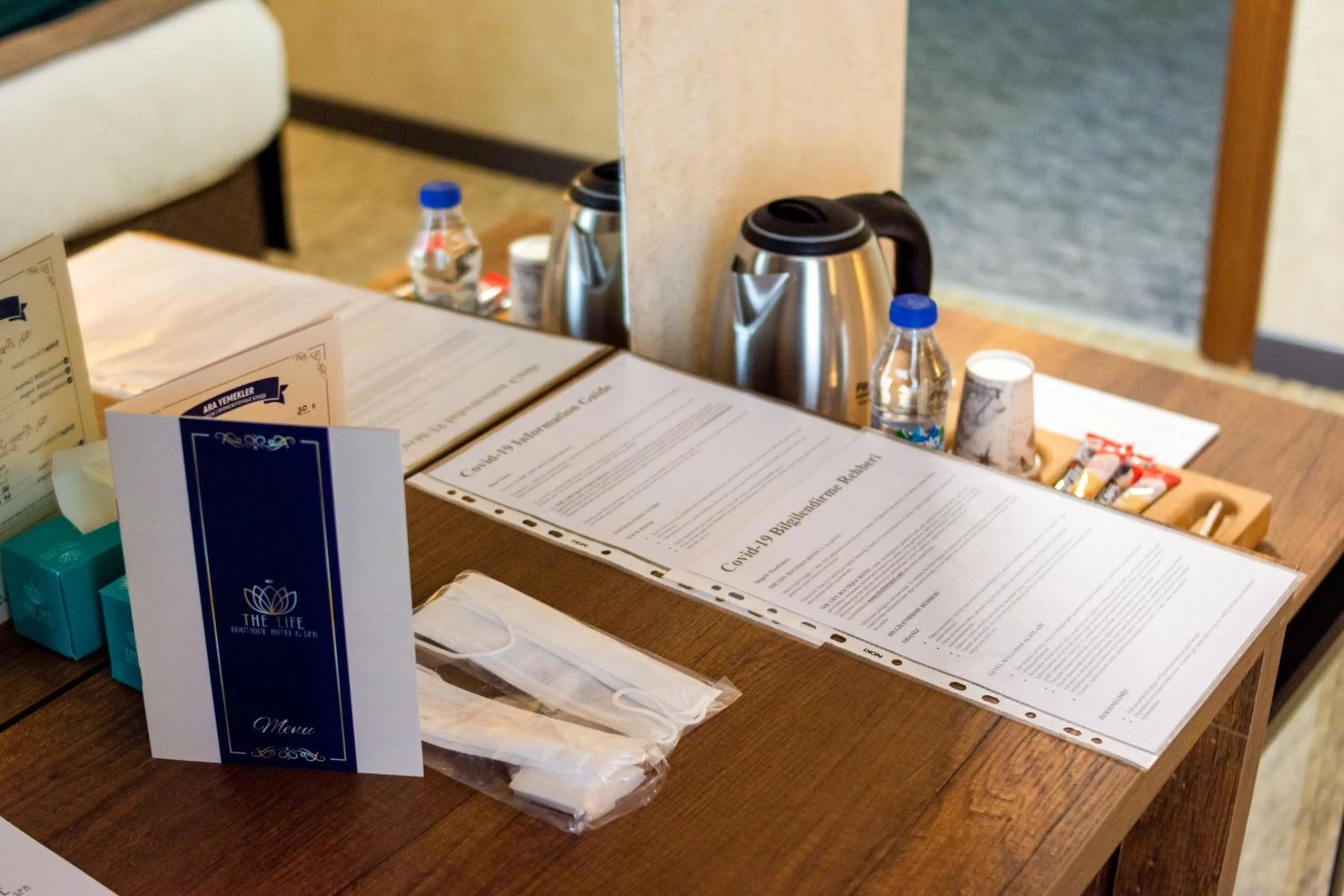 Coffee/tea facilities in The Life Hotel & Spa