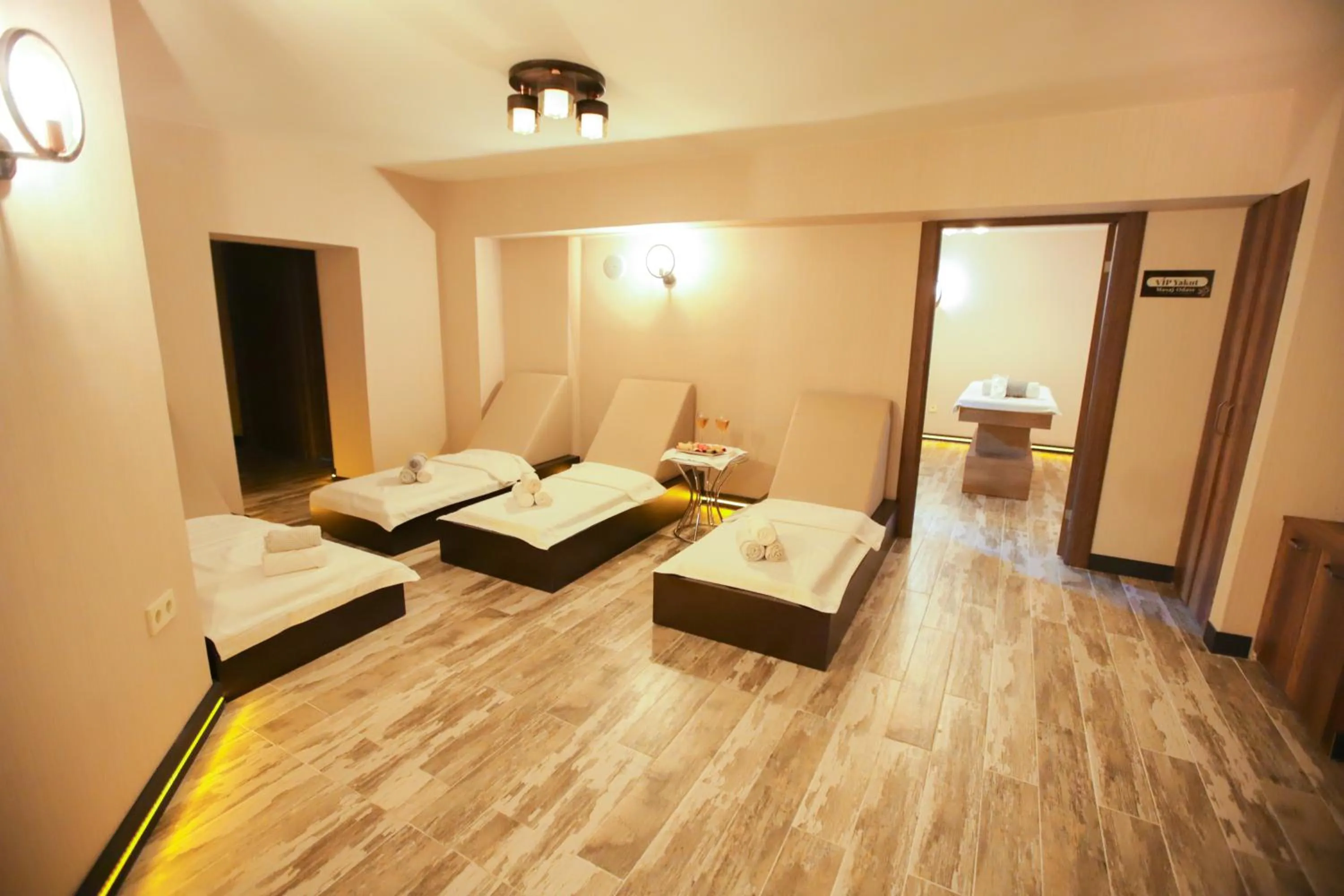 Spa and wellness centre/facilities, Bed in The Life Hotel & Spa