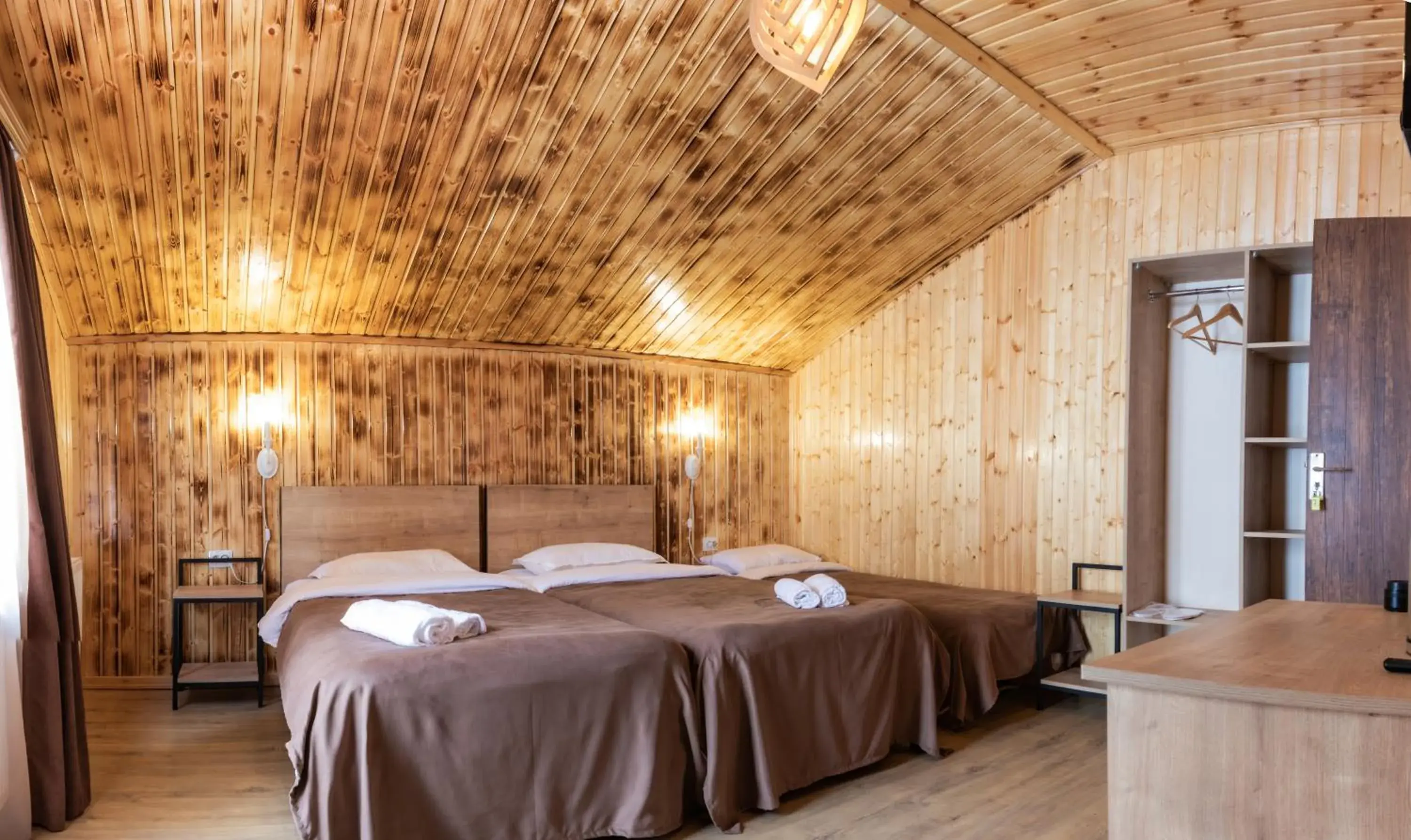 Twin Room with Extra Bed in HOTEL KAZBEGI 1963 Twin Room with Extra Bed in HOTEL KAZBEGI 1963