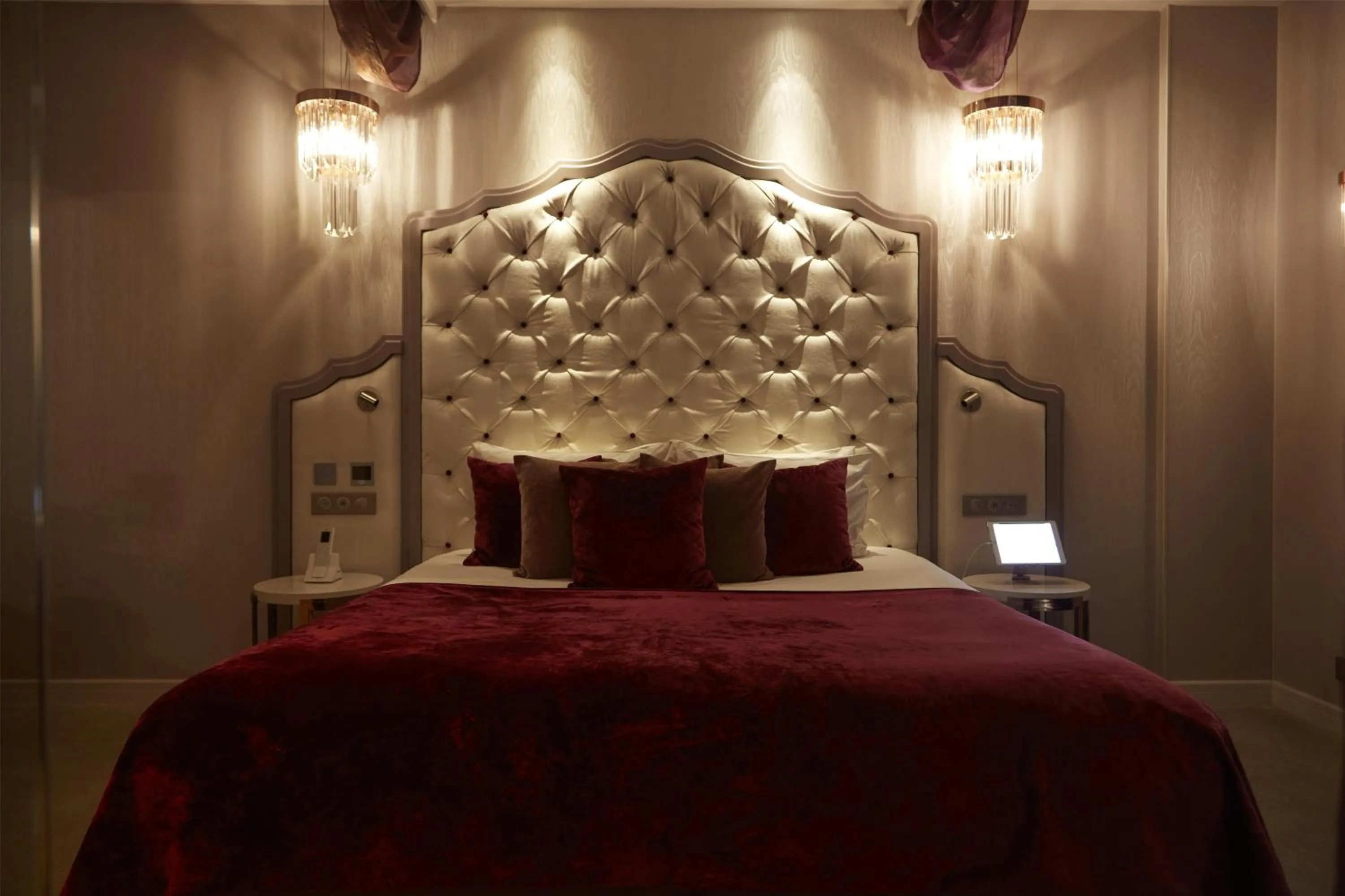 Bedroom, Bed in Paris j'Adore Hotel & Spa
