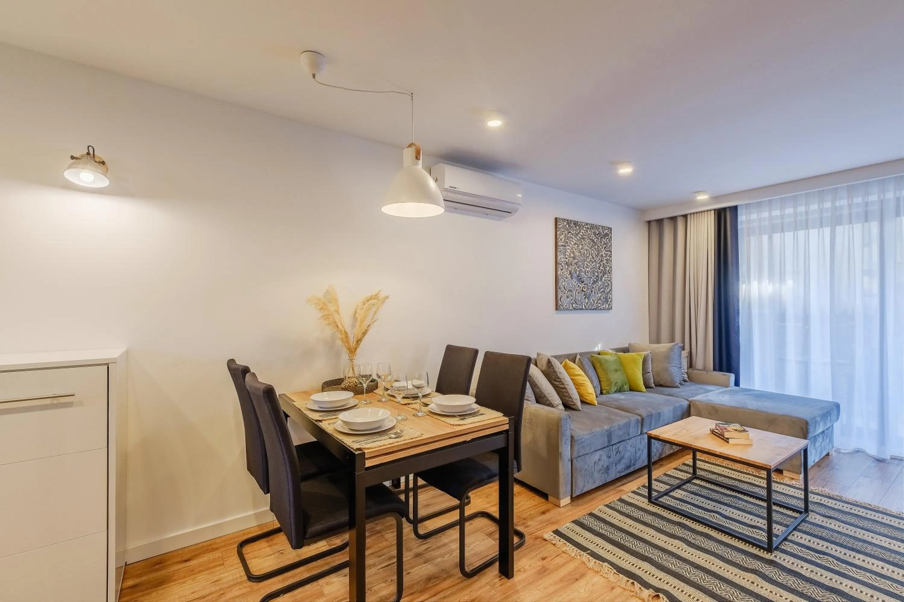 Living room in REZYDENCJA ORNAK 5 - stylowe apartamenty z balkonami i jacuzzi, 5 min pieszo do Krupówek, IZBY PODHALAŃSKIE