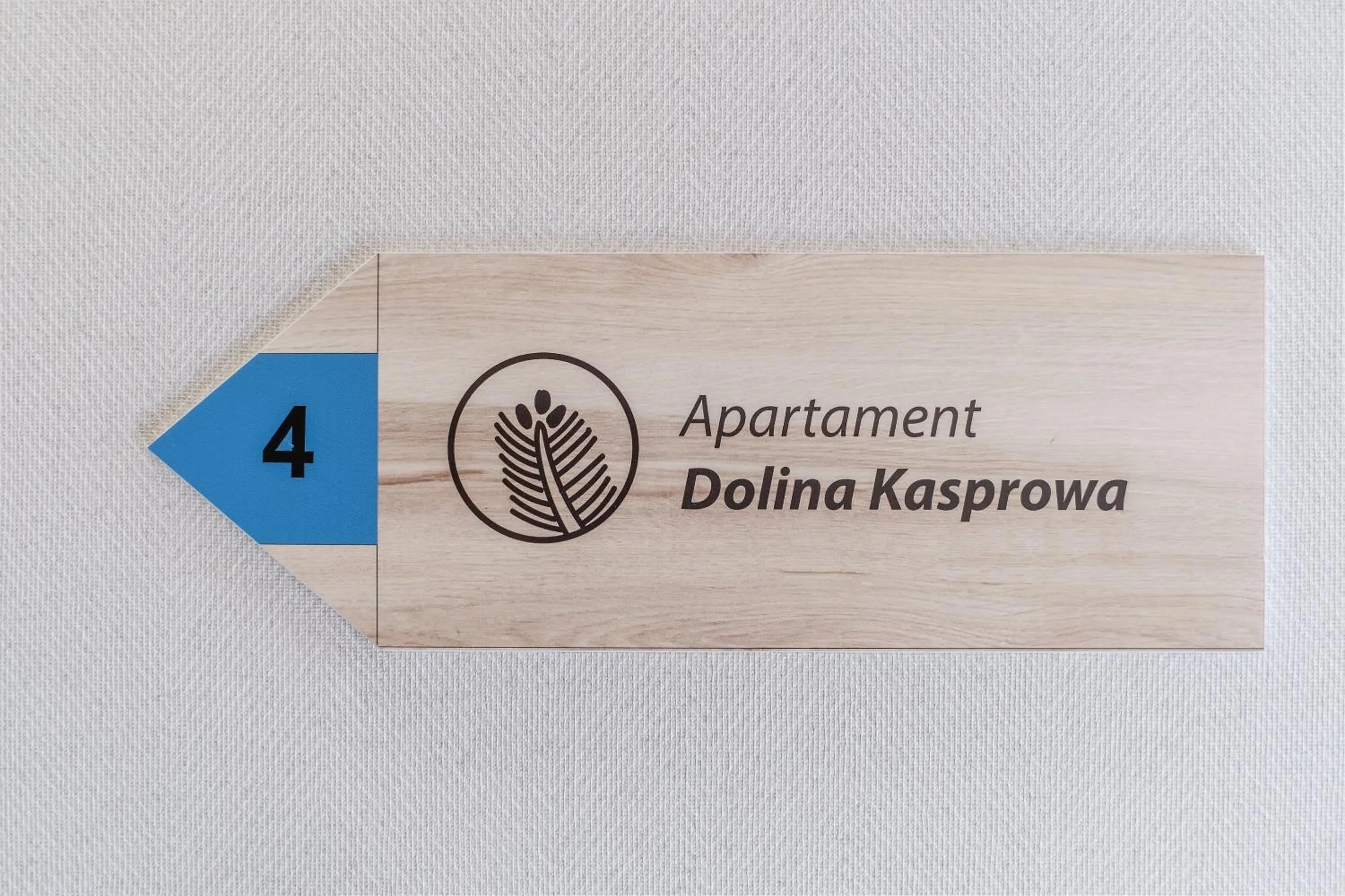 Logo/Certificate/Sign in REZYDENCJA ORNAK 5 - stylowe apartamenty z balkonami i jacuzzi, 5 min pieszo do Krupówek, IZBY PODHALAŃSKIE