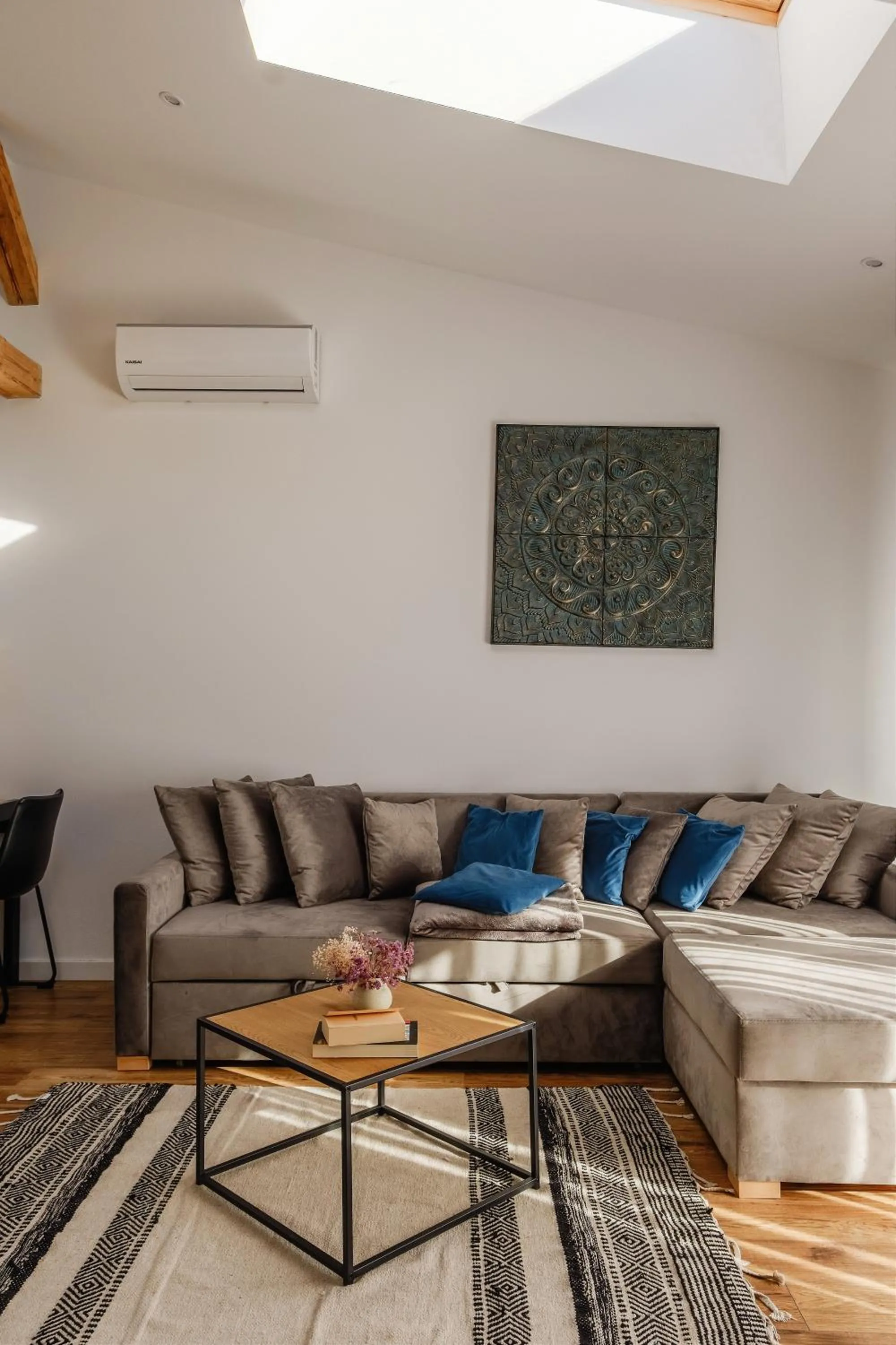 Living room in REZYDENCJA ORNAK 5 - stylowe apartamenty z balkonami i jacuzzi, 5 min pieszo do Krupówek, IZBY PODHALAŃSKIE