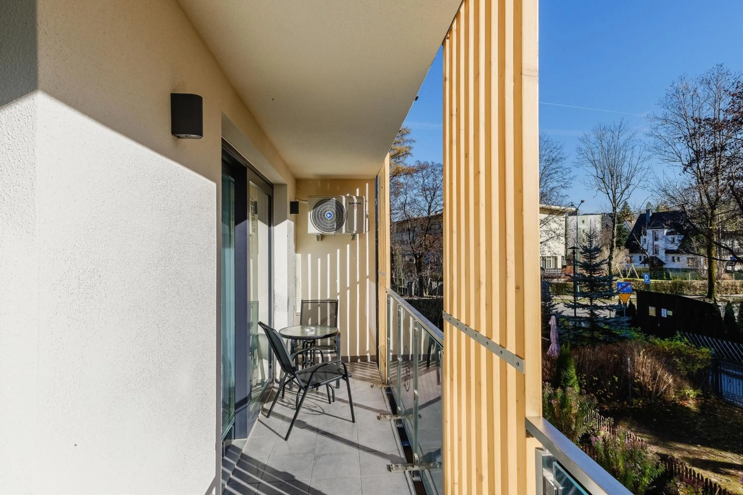 Property building in REZYDENCJA ORNAK 5 - stylowe apartamenty z balkonami i jacuzzi, 5 min pieszo do Krupówek, IZBY PODHALAŃSKIE