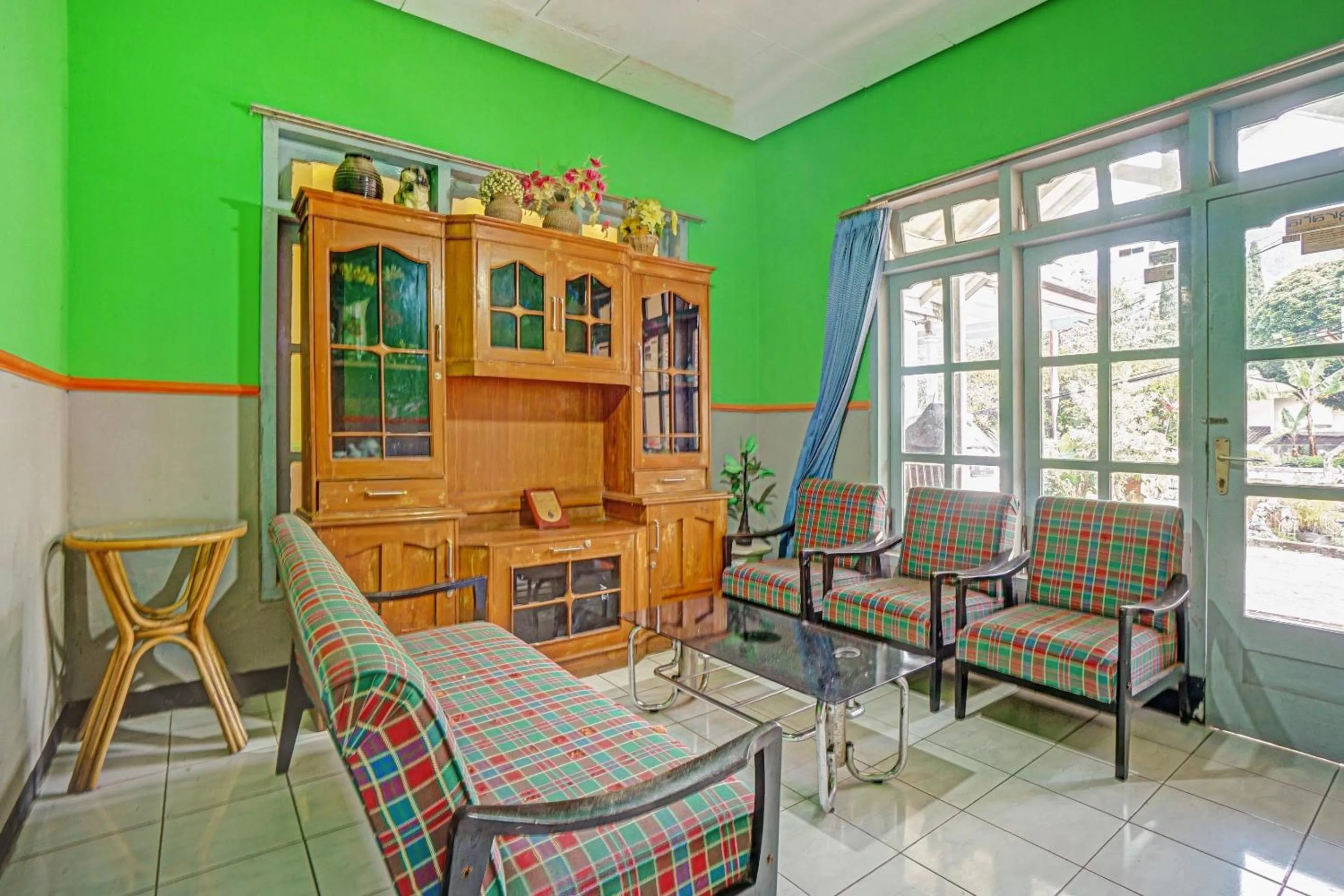 Lobby or reception in OYO Life 90321 Ken Ken Villa